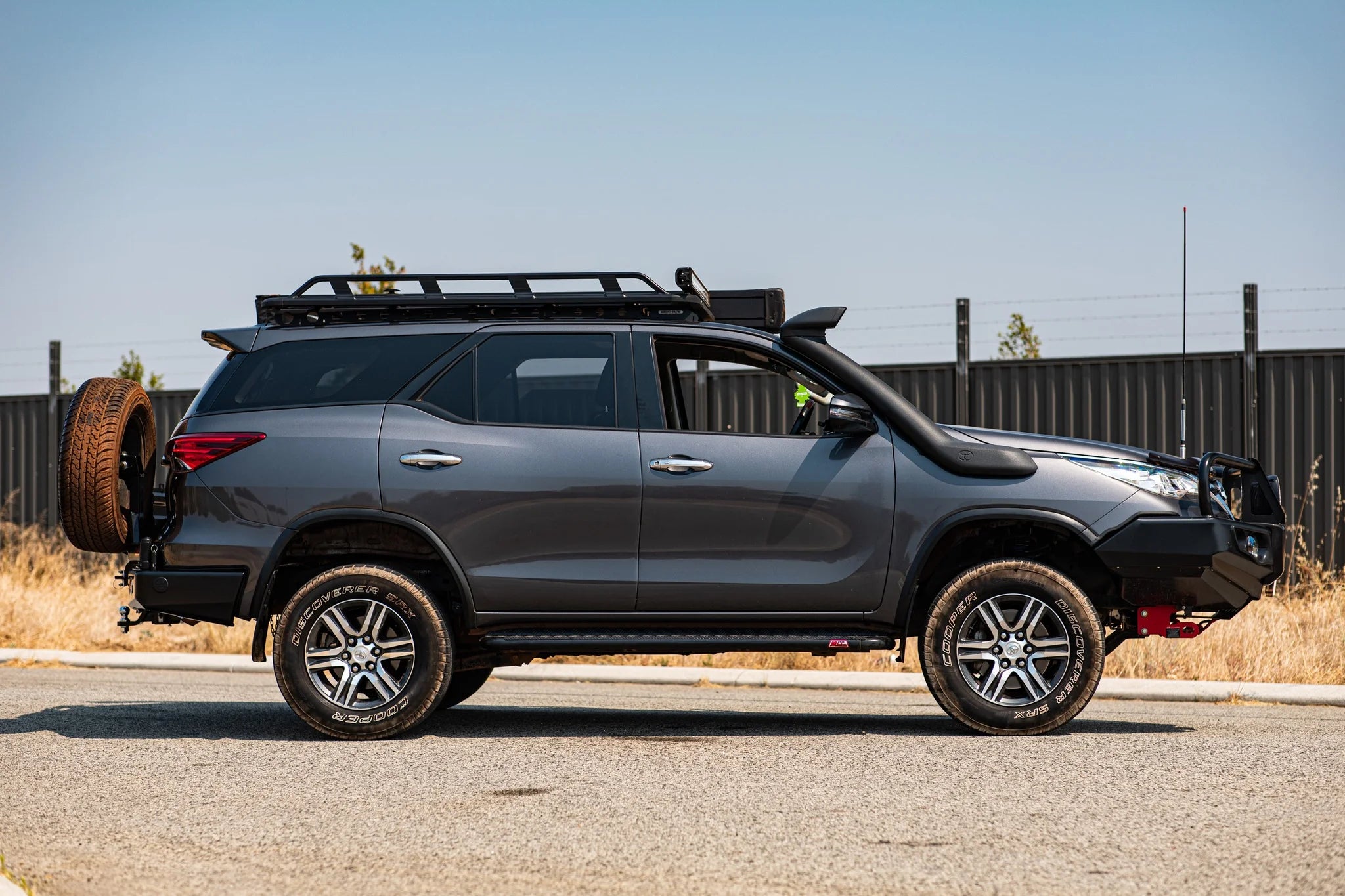 Fortuner 2015-Current 030-09BSBK All Black Side Step Package - SKU MCC-01018-309BSBK