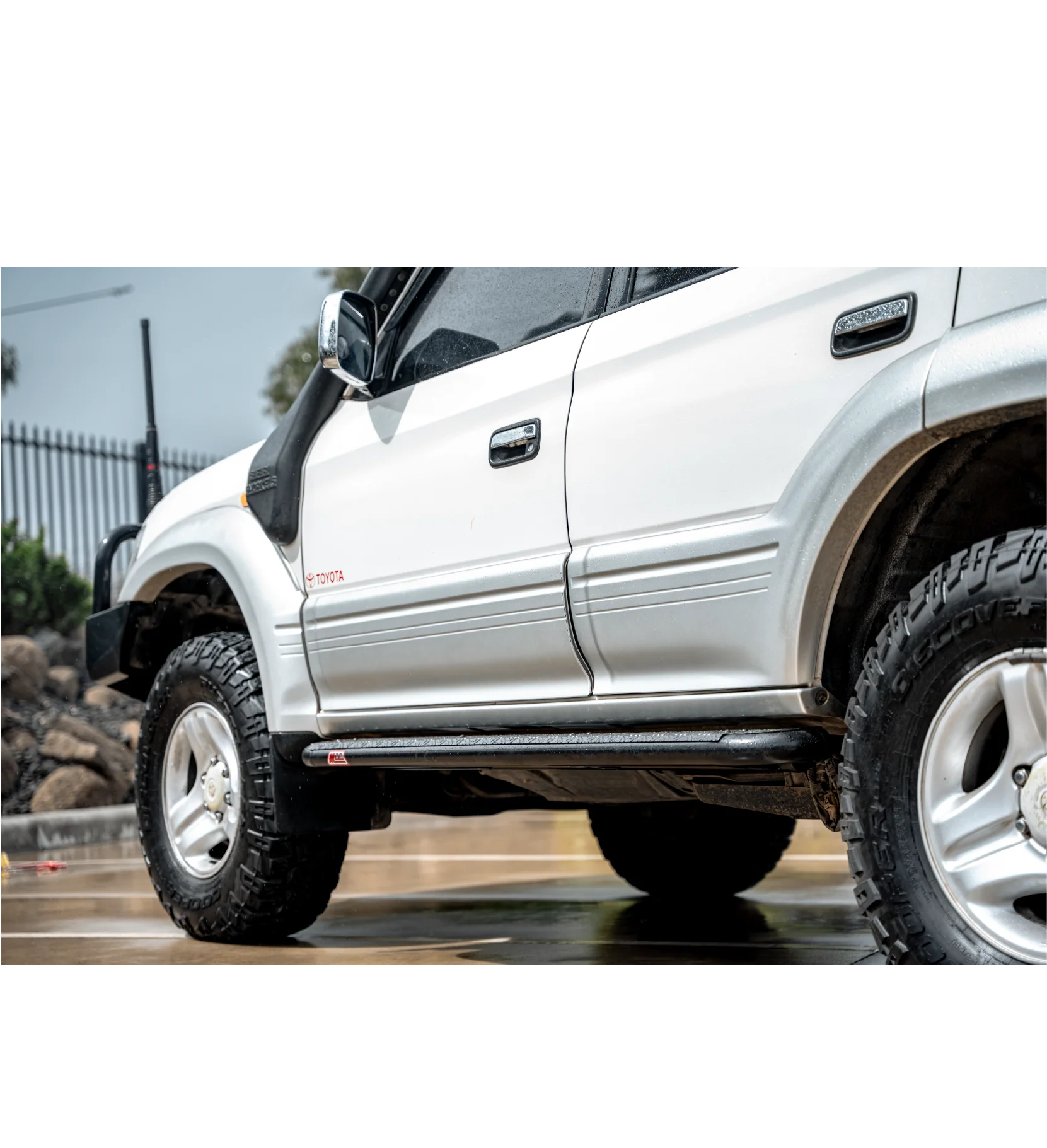 Prado 90/95 1996-2002 030-09BSBK All Black Side Step Package - SKU MCC-01009-309BSBK
