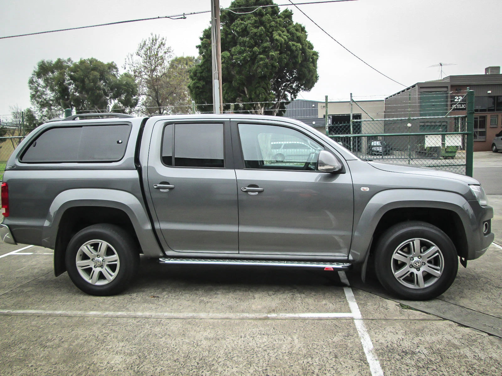 Amarok 2011-2022 030-09SBS All Sand Black Side Step Package - SKU MCC-04001-309SBS