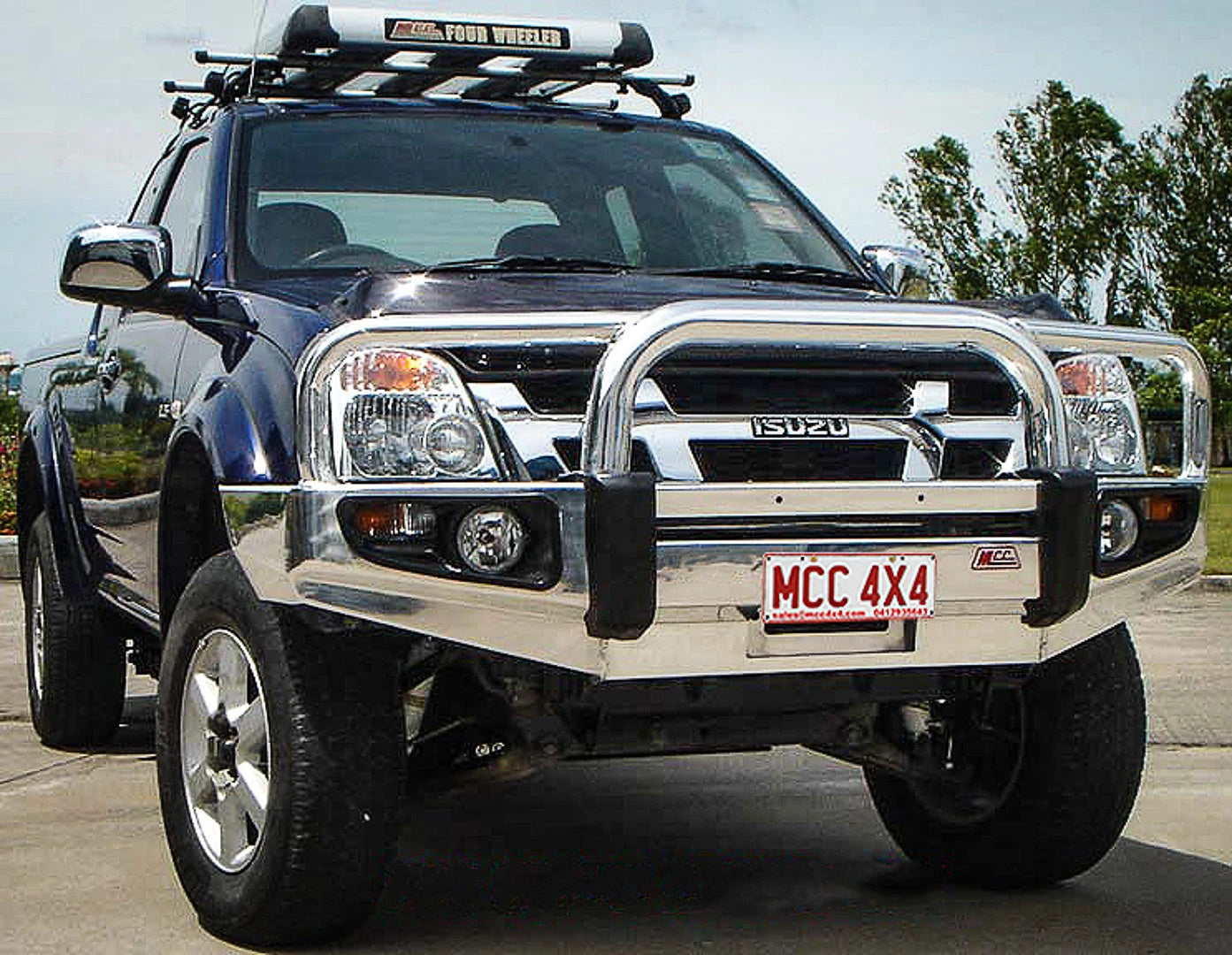 Dmax 2003-2006/ Holden Rodeo RA 707-01A Alloy Falcon Bull Bar Triple Loops Package (No Foglight) - SKU MCC-07001-701AW