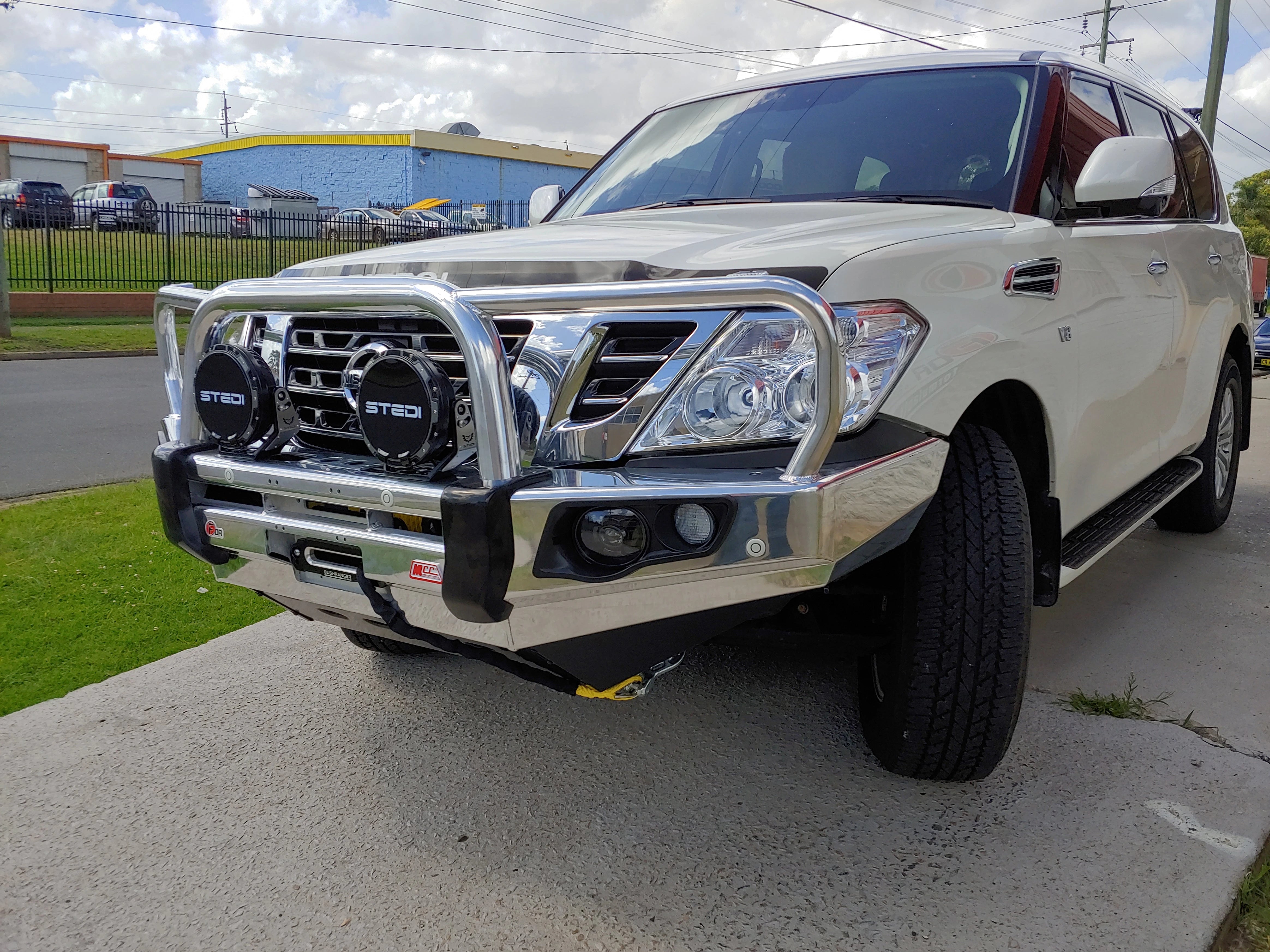 GU Patrol Y62 2010-2019 707-01A Alloy Falcon Bull Bar Package (No Foglight) - SKU MCC-03005-701AW