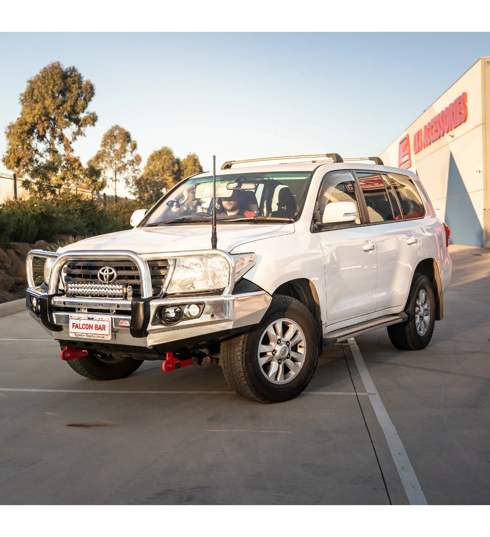 Land Cruiser 200 Series Prefacelift 2007-2015 707-01A Alloy Falcon Bull Bar Triple Loops Package (No Foglight) - SKU MCC-01008-701AW