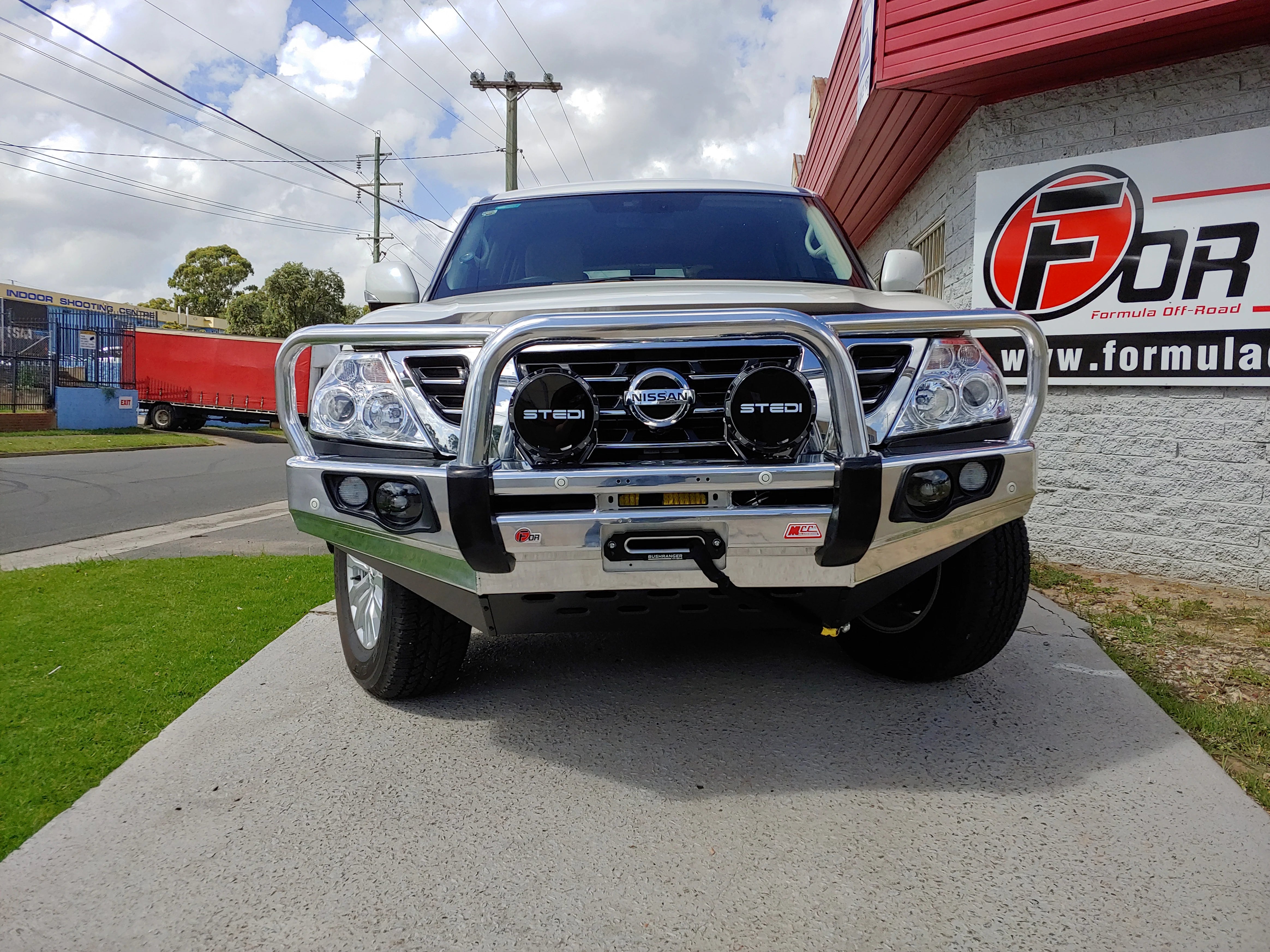 GU Patrol Y62 2010-2019 707-01A Alloy Falcon Bull Bar Package (LED Foglight) - SKU MCC-03005-701AWFOGUP
