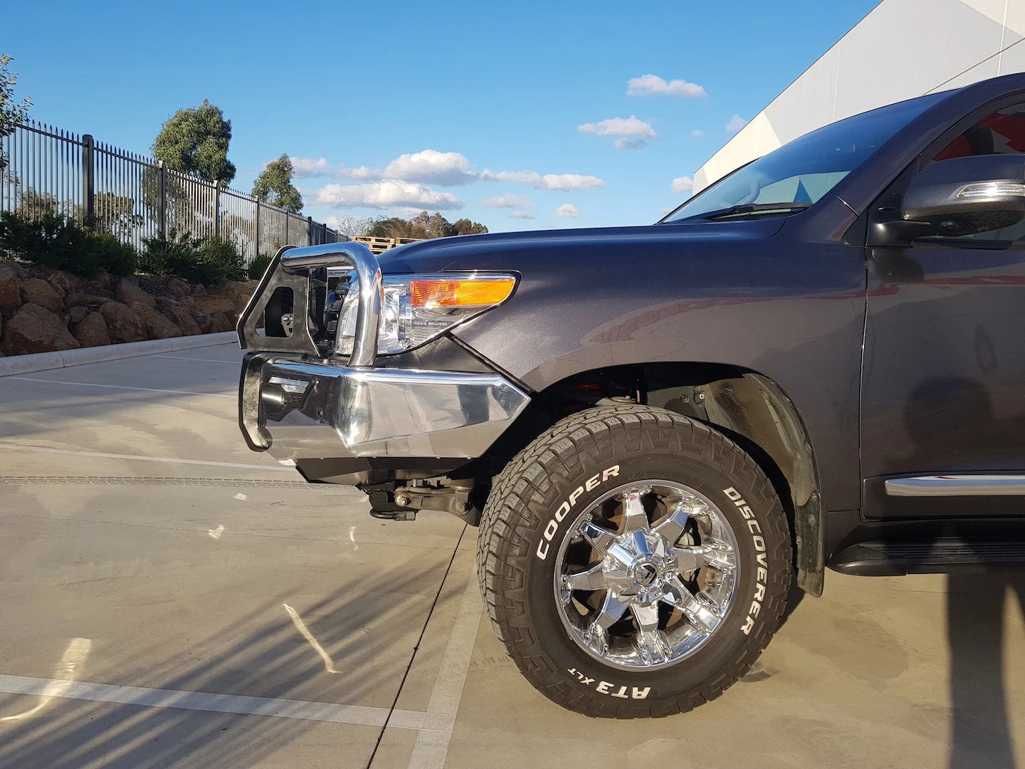 Land Cruiser 200 Series Prefacelift 2007-2015 808-02A Alloy Phoenix Bull Bar Black A-Frame Package - SKU MCC-01008-802AW
