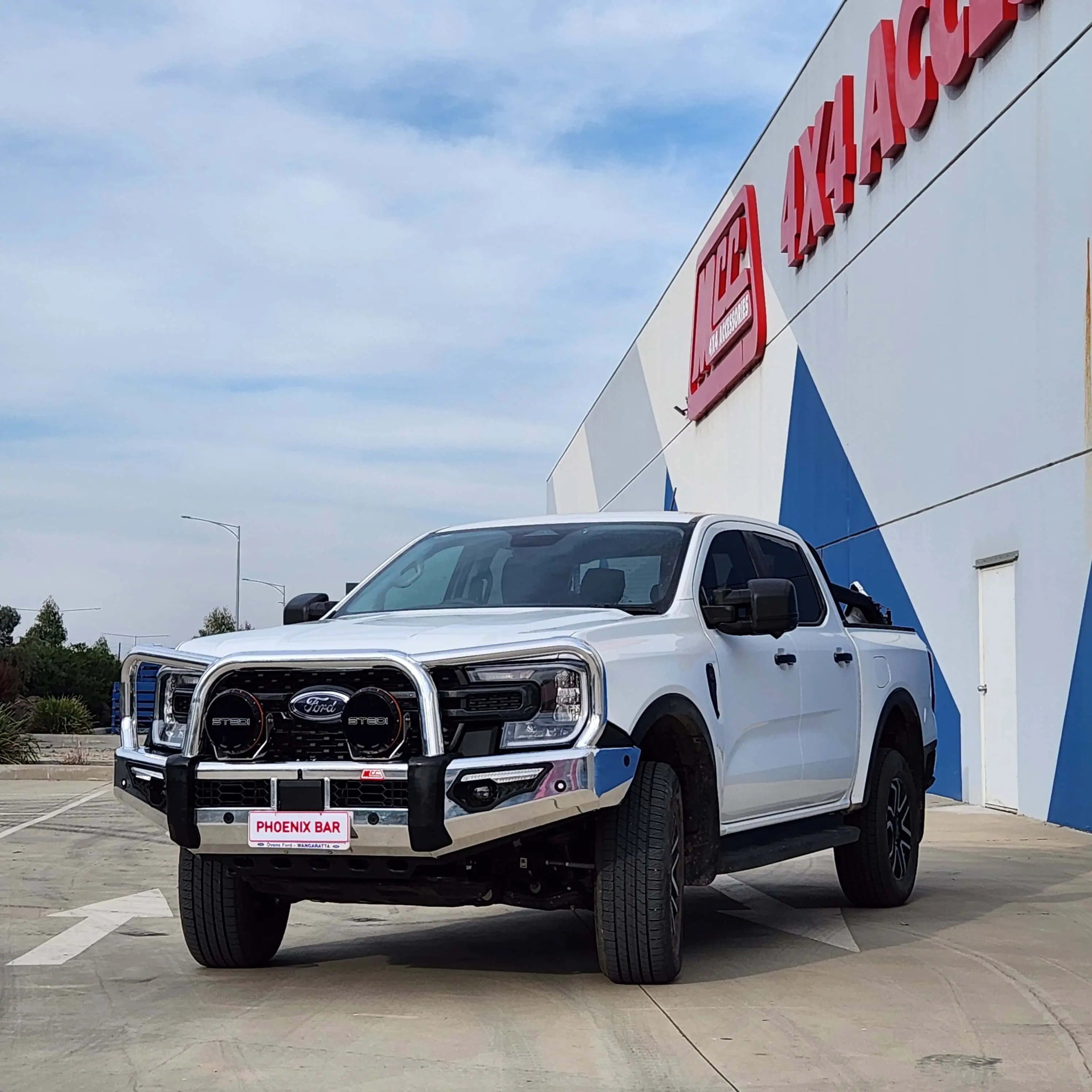 Next-Gen Ranger/Everest 2022-On 808-01A Alloy Phoenix Bull Bar Triple Loops Package - SKU MCC-05010-801AWUP