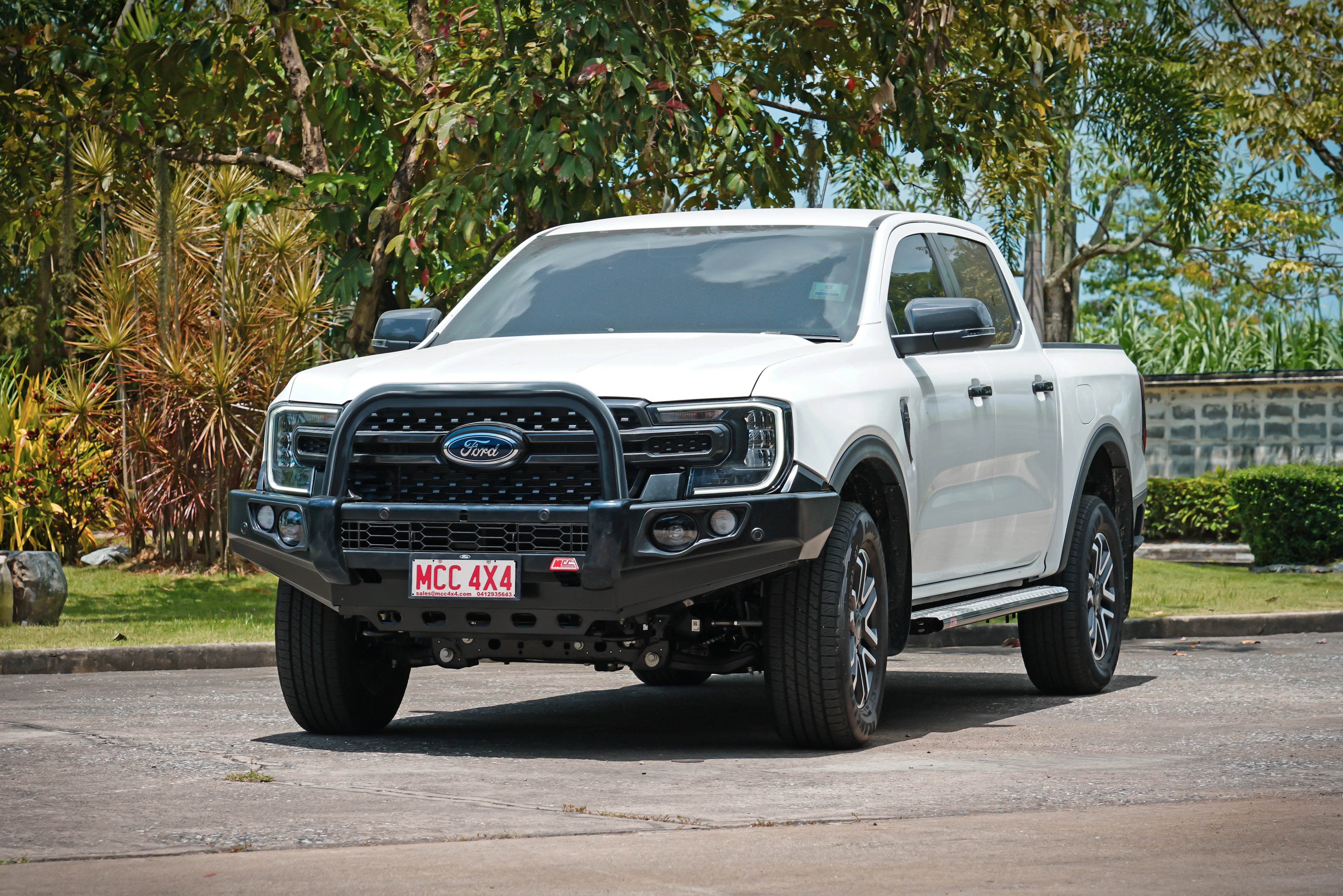 Next-Gen Ranger/Everest 2022-On 707-01 Flacon Bull Bar Single Black Loops Package (No Foglight) - SKU MCC-05010-701SBL