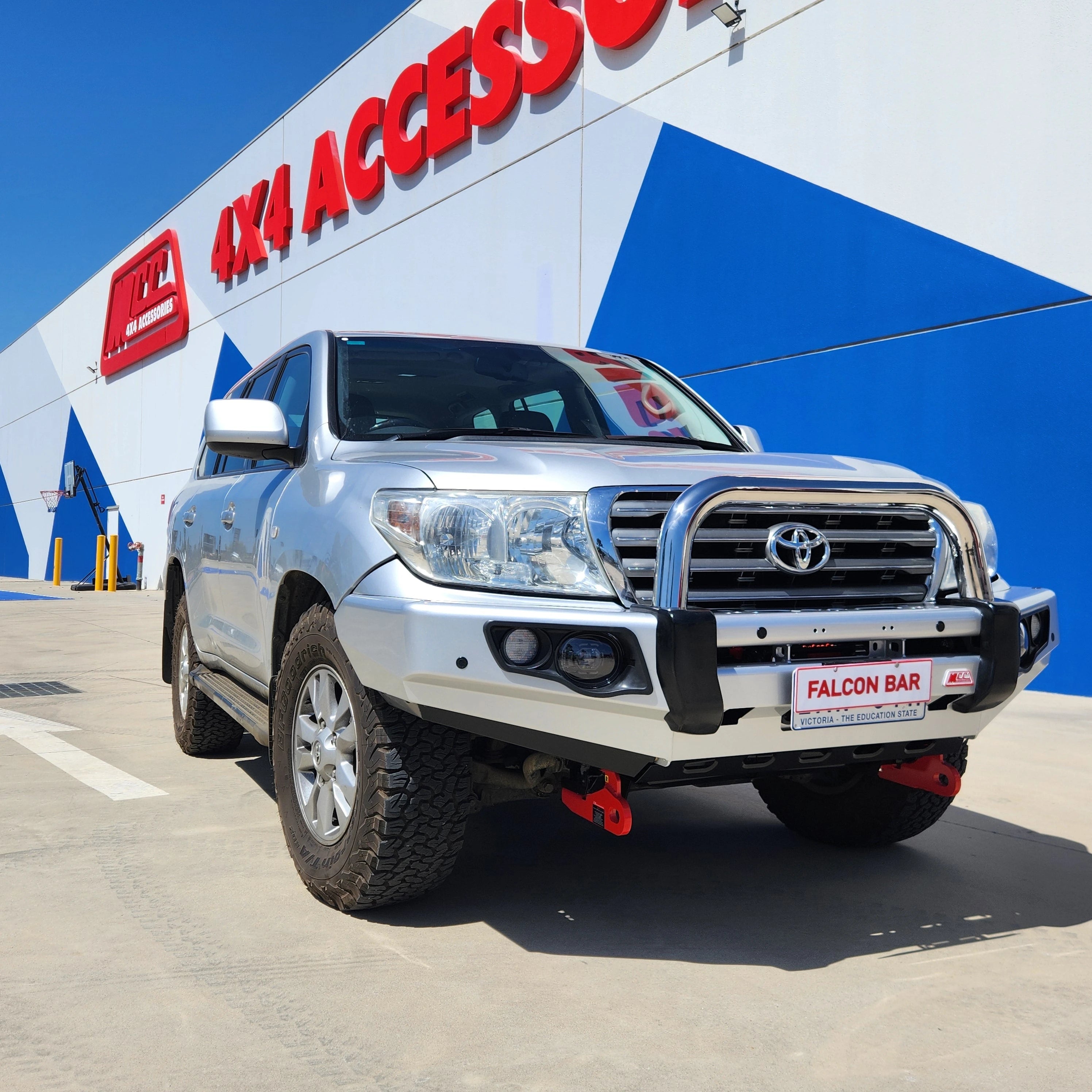 Land Cruiser 200 Series Prefacelift 707-01 Falcon Bull Bar Single Black Loops (No Foglight) - SKU MCC-01008-701SBL