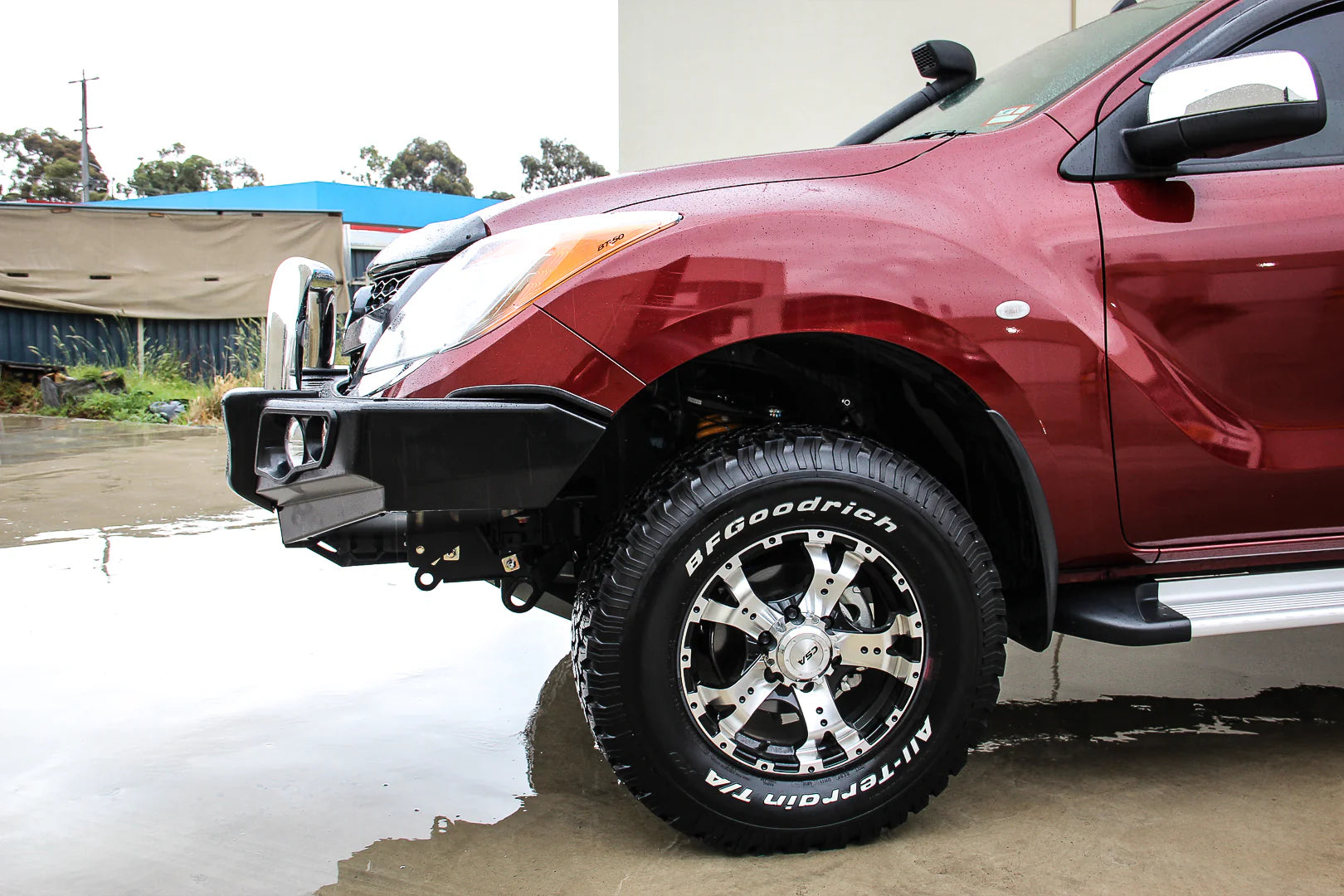 BT50 UP UR 2012-2020 707-01 Flacon Bull Bar Single Stainless Loops Package (LED Foglight) - SKU MCC-06002-701SSLFOGUP