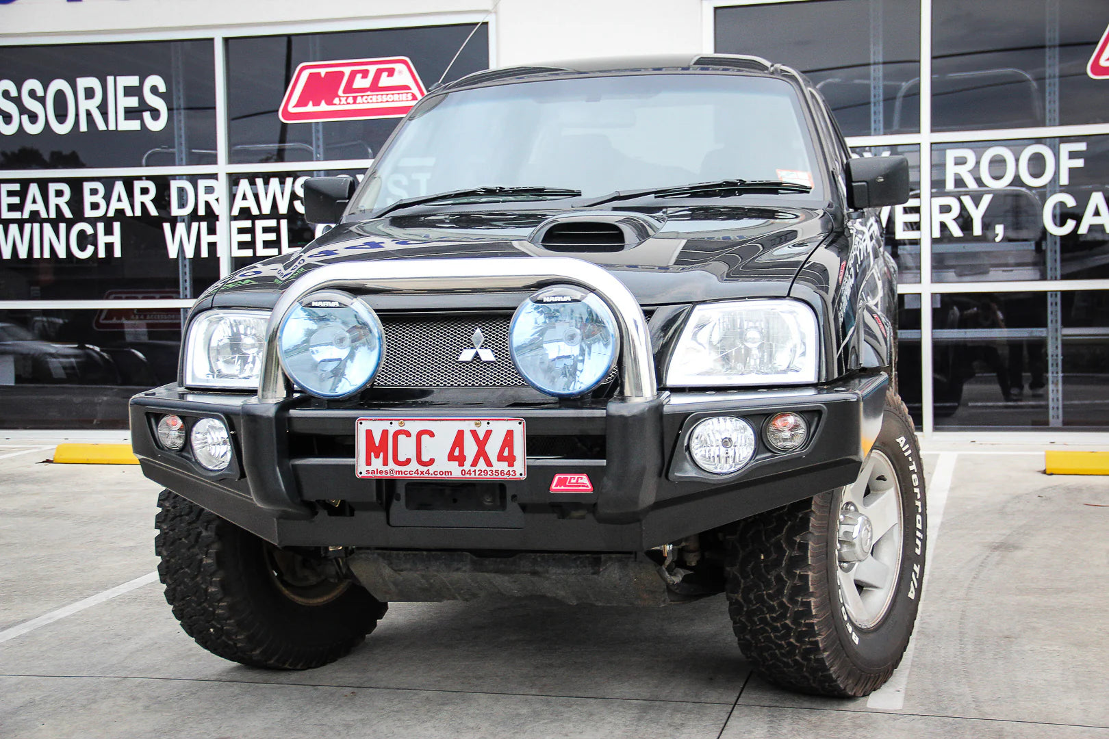 Triton/Challenger MK/PA 1996-2006 707-01 Falcon Bull Bar Single Stainless Loops Package (LED Foglight) - SKU MCC-02001-701SSLFOGUP