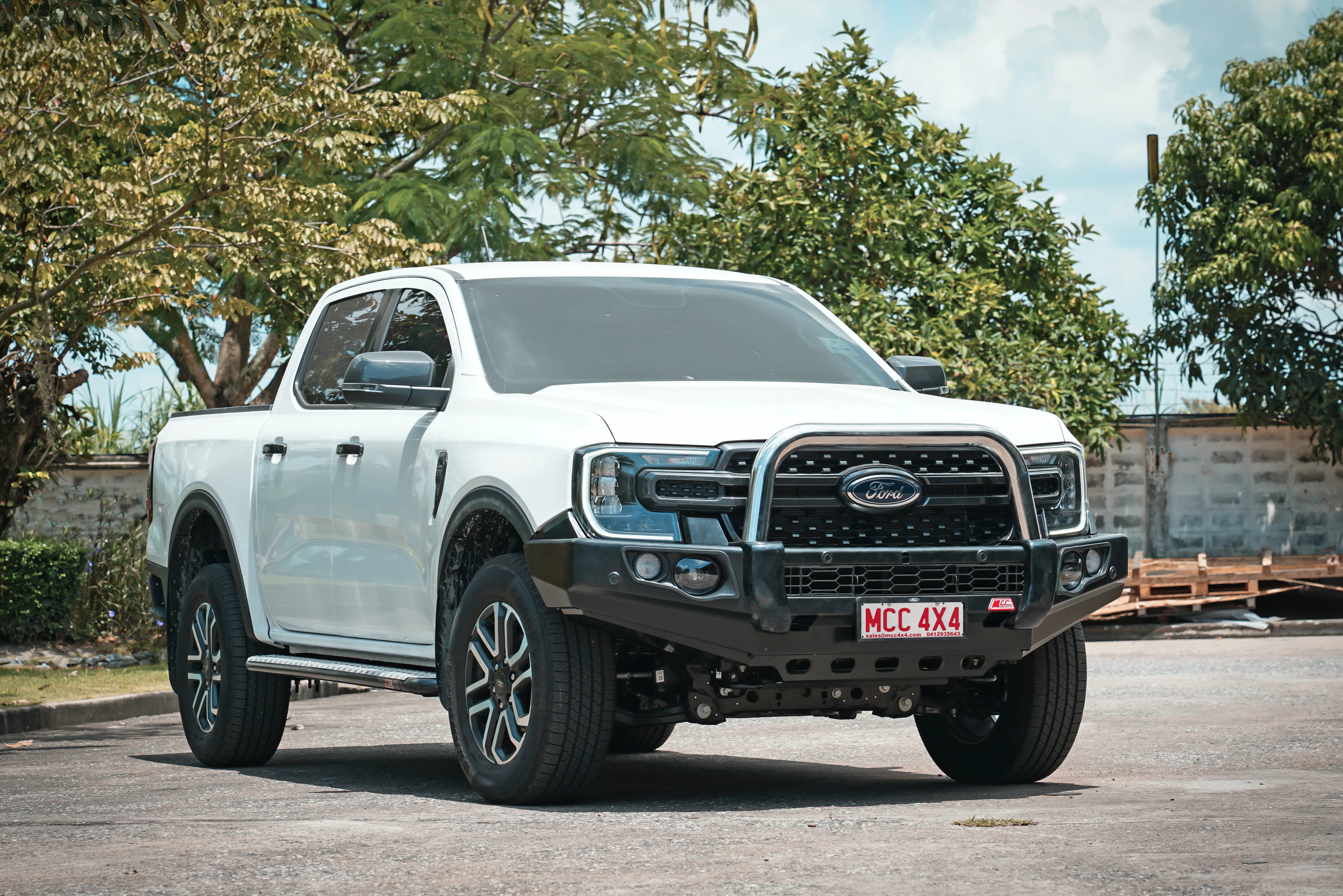 Next-Gen Ranger/Everest 2022-On 707-01 Flacon Bull Bar Single Stainless Loops Package (LED Foglight) - SKU MCC-05010-701SSLFOGUP