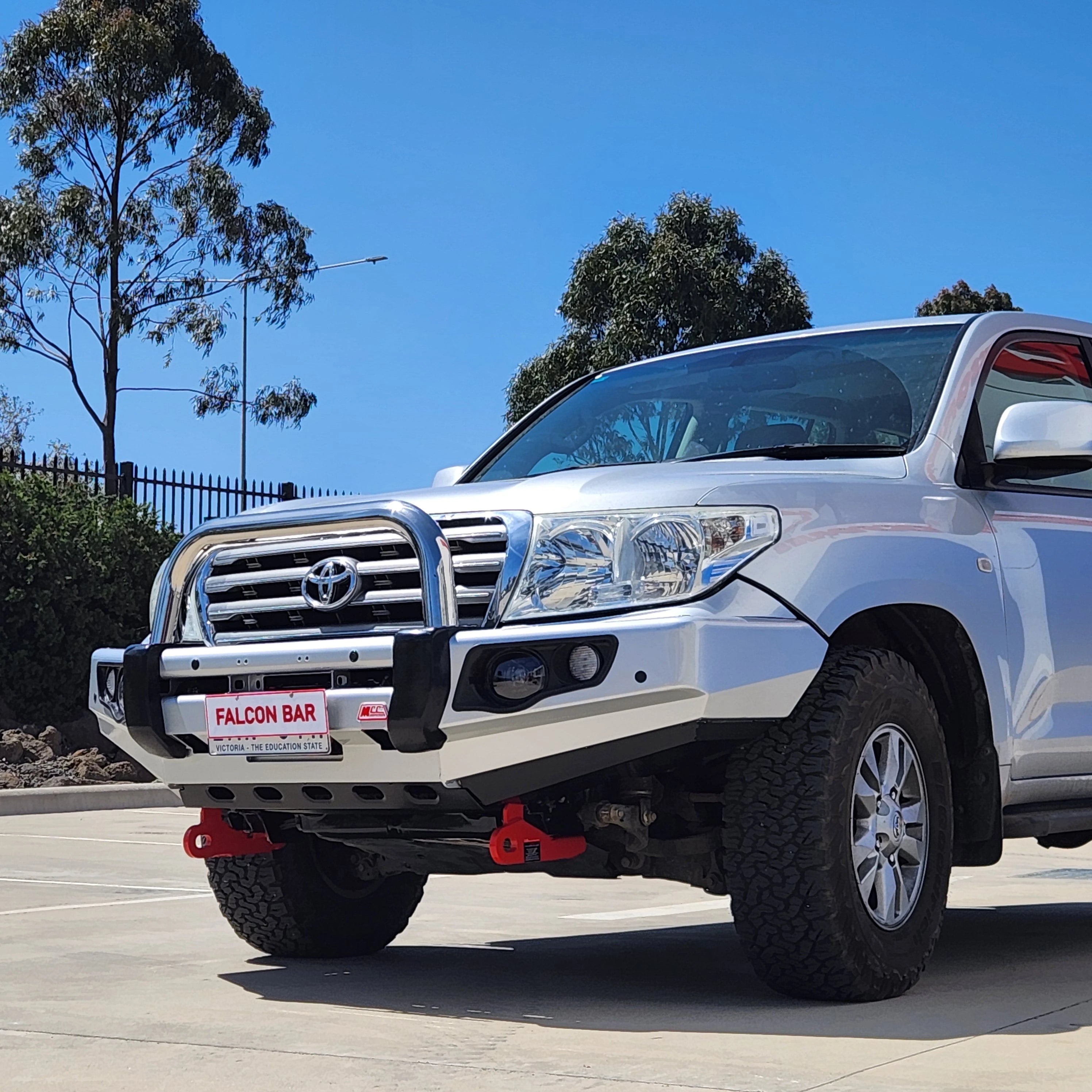 Land Cruiser 200 Series Prefacelift 707-01 Falcon Bull Bar Single Stainless Loops (No Foglight) - SKU MCC-01008-701SSL