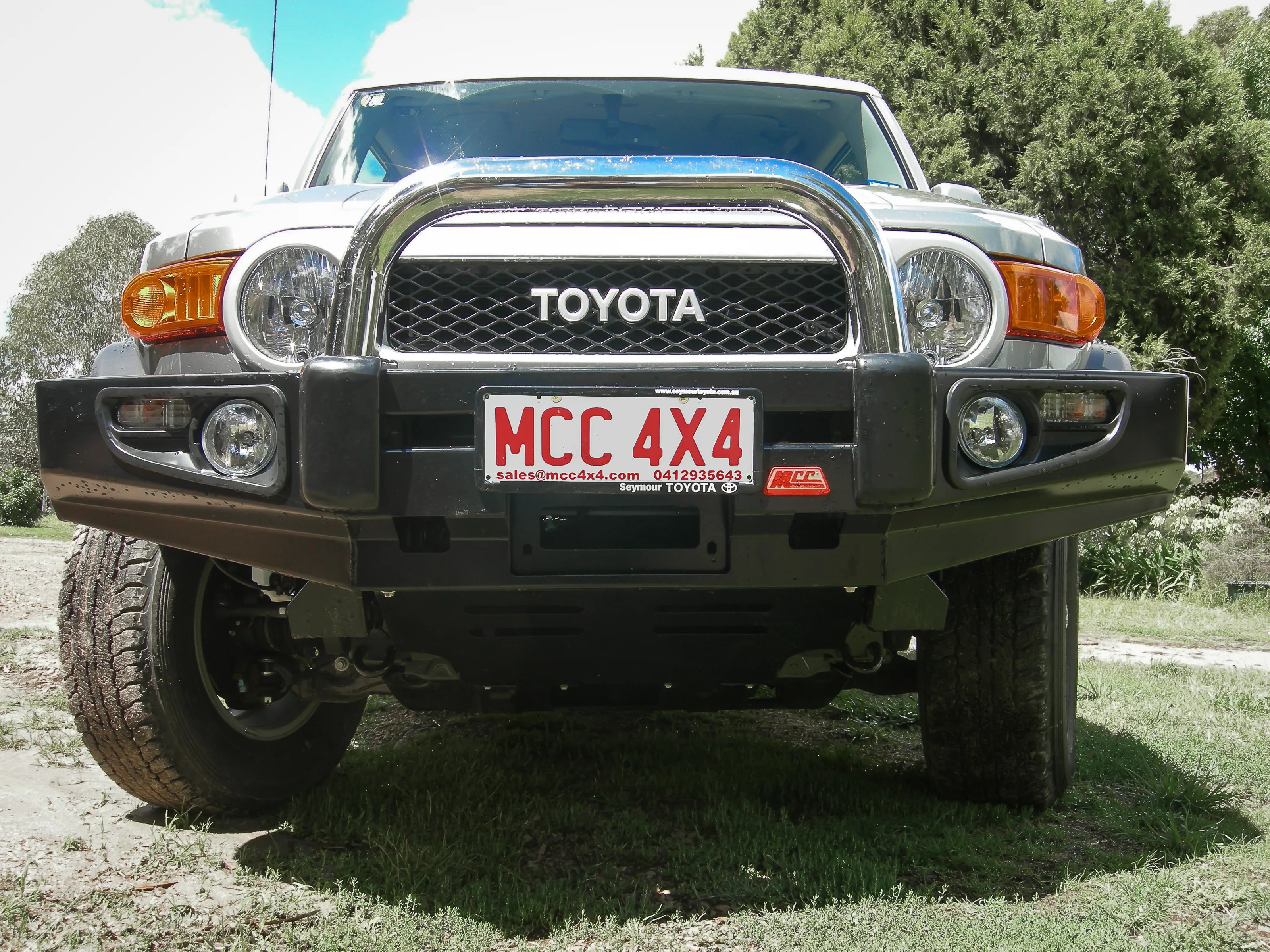 FJ Cruiser XJ10 2006-2017 707-01 Falcon Bull Bar Triple Stainless Loops Package (LED Foglight) - SKU MCC-01012-701FOGUP