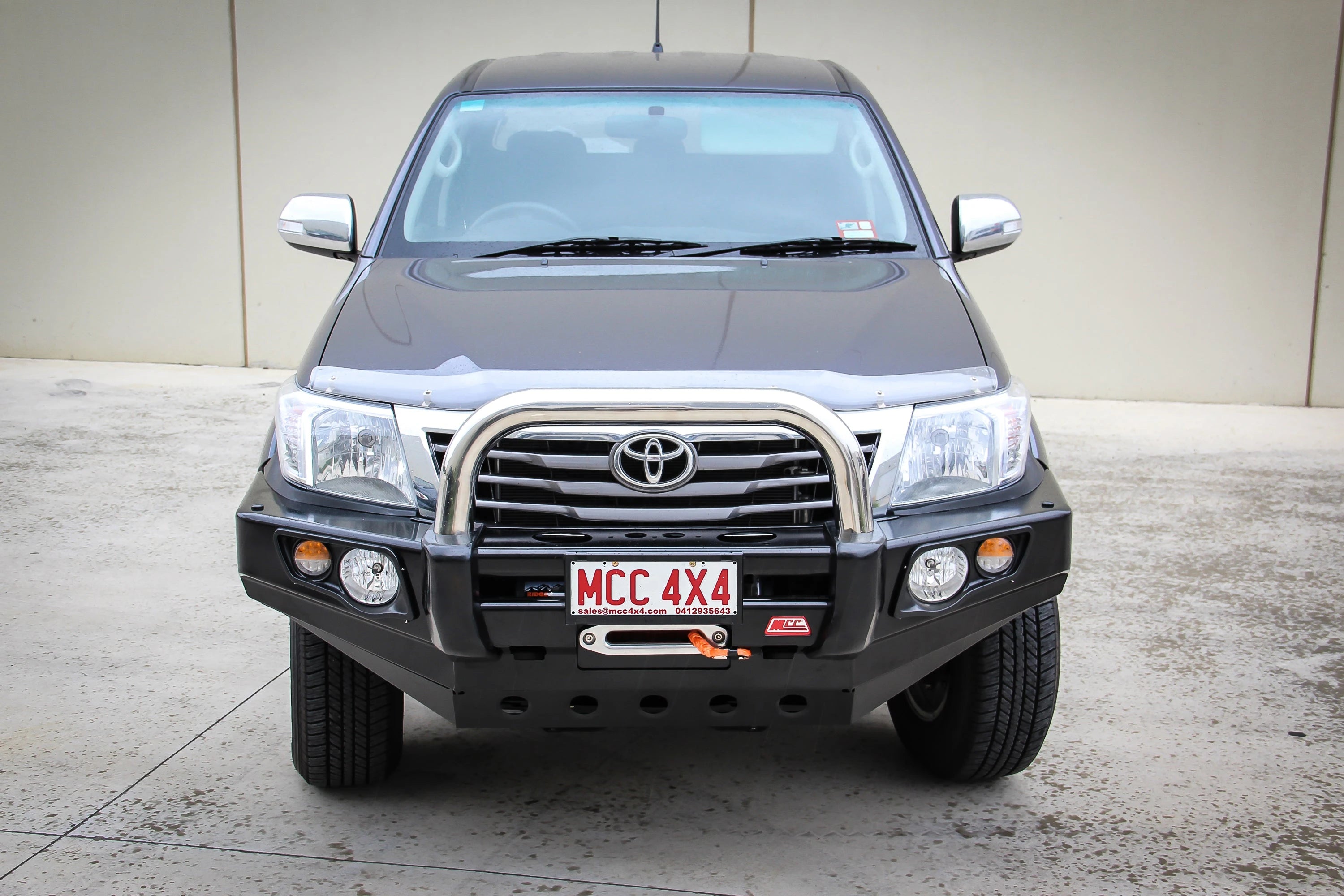 Hilux KUN26R 2012-2015 707-01 Falcon Bull Bar Single Stainless Loops Package (No Foglight) - SKU MCC-01015-701SSL
