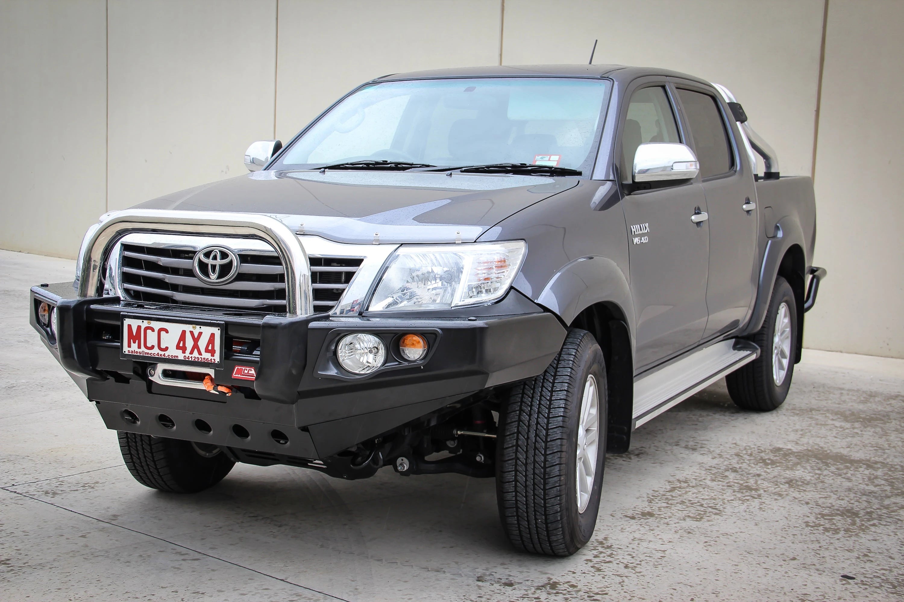 Hilux KUN26R 2012-2015 707-01 Falcon Bull Bar Single Stainless Loops Package (No Foglight) - SKU MCC-01015-701SSL