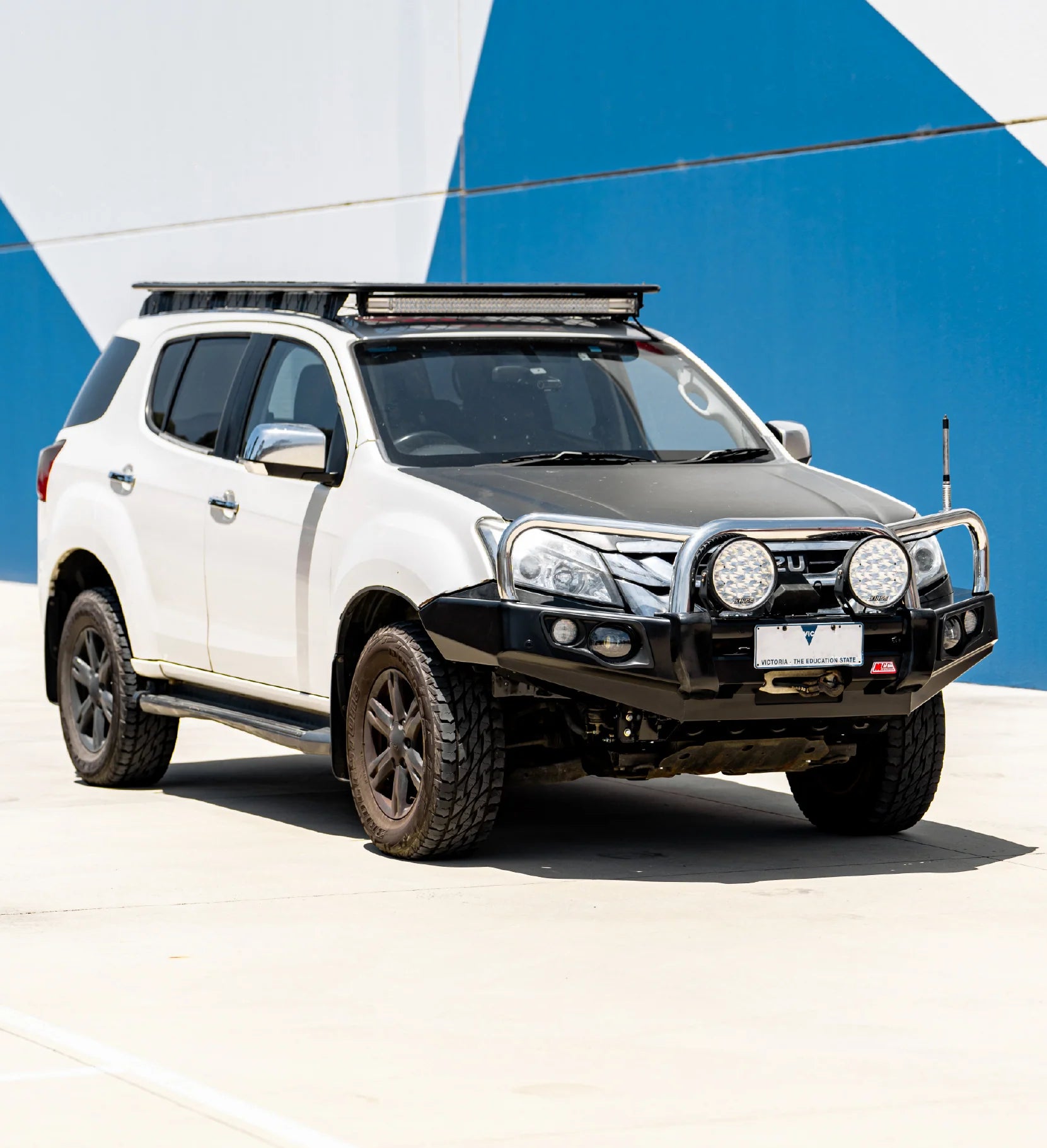 MUX RF 2013-2016 707-01 Falcon Bull Bar Triple Stainless Loops Package (LED Foglight) - SKU MCC-08003-701FOGUP