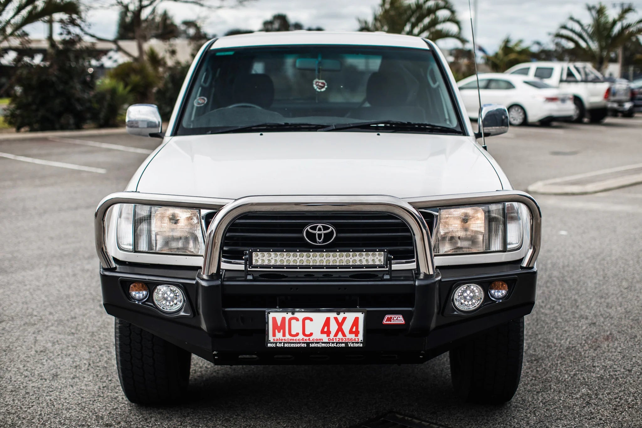 Land Cruiser 100/105 Series 1998-2007 707-01 Falcon Bull Bar Triple Stainless Loops Package (LED Foglight) - SKU MCC-01007-701FOGUP