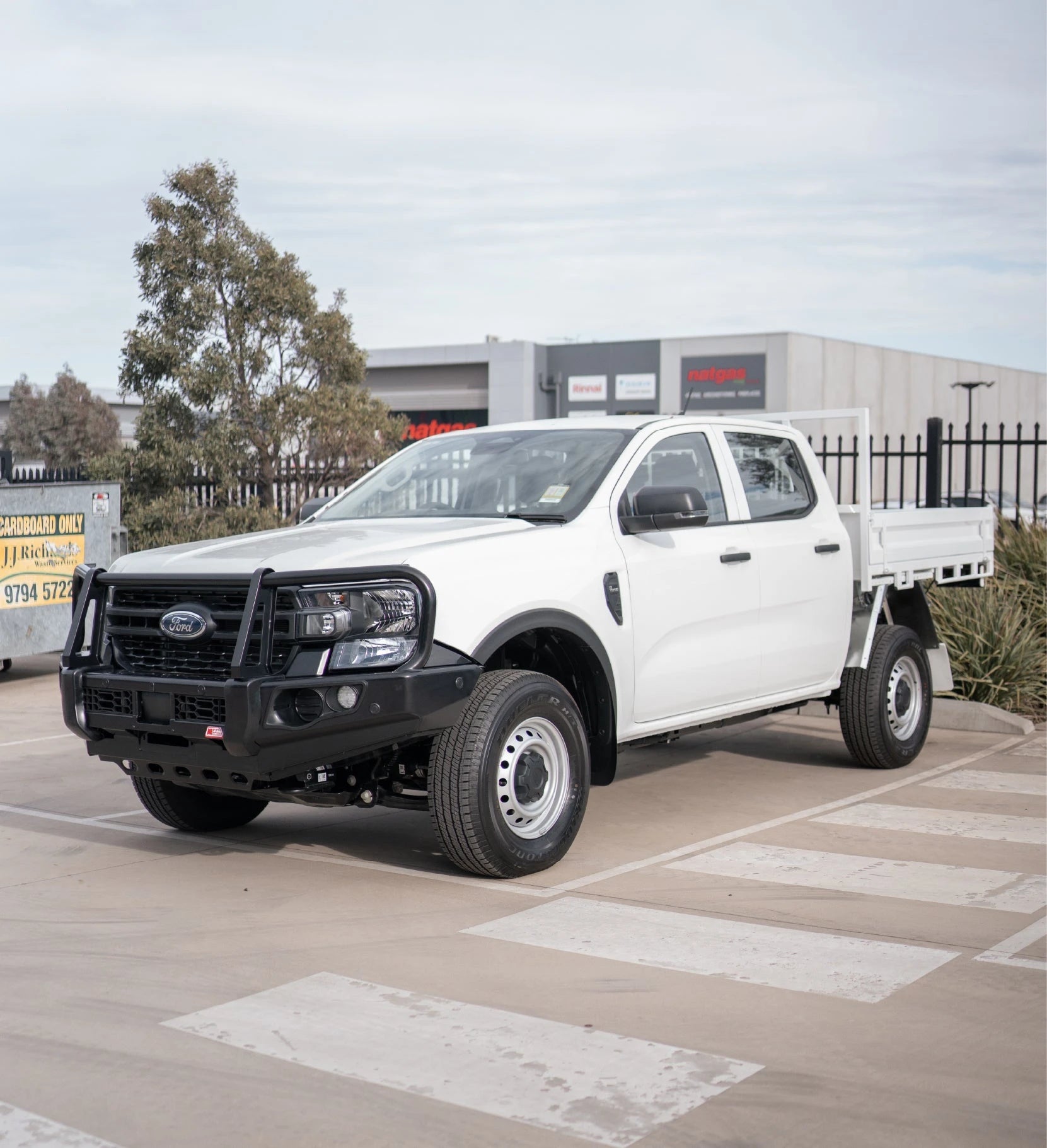 Next-Gen Ranger/Everest 2022-On 707-02 Falcon Bull Bar Black A-Frame Package (No Foglight) - SKU MCC-05010-702UP