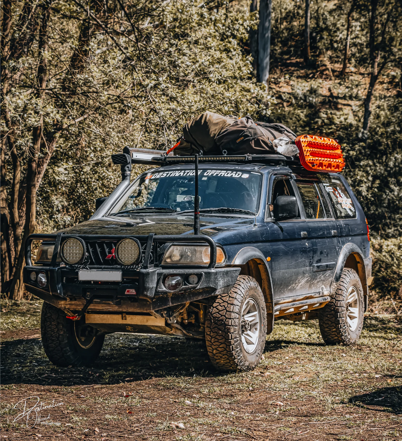 Triton/Challenger MK/PA 1996-2006 707-02 Falcon Bull Bar A-Frame Package (LED Foglight) - SKU MCC-02001-702FOGUP