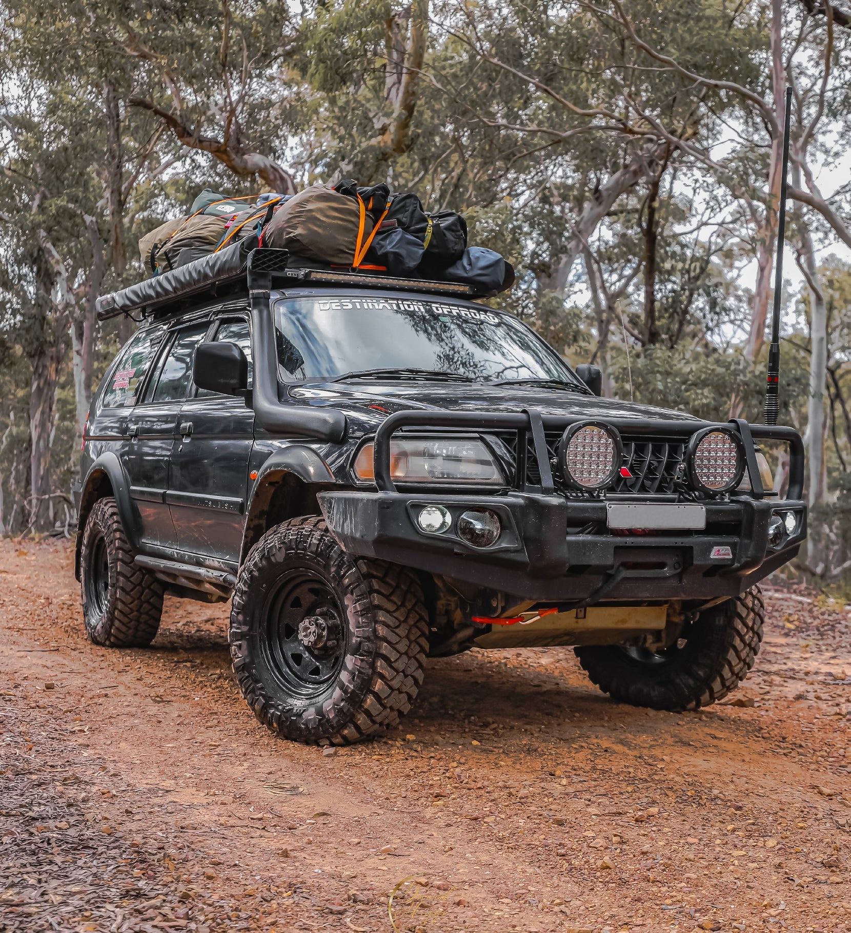 Triton/Challenger MK/PA 1996-2006 707-02 Falcon Bull Bar A-Frame Package (LED Foglight) - SKU MCC-02001-702FOGUP