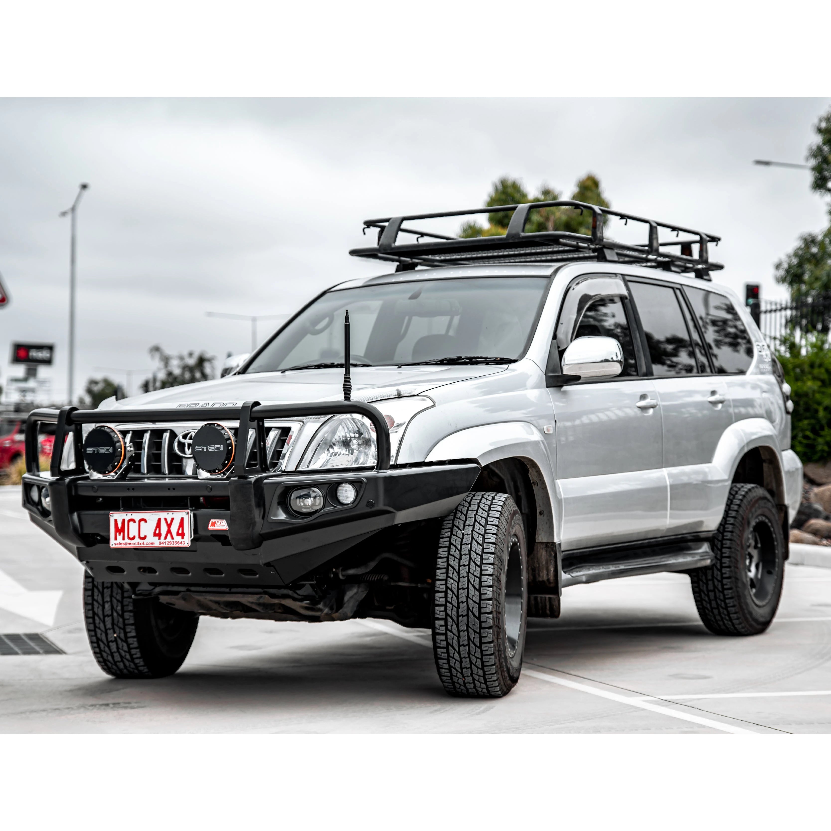 Prado 120 2002-2009 707-02 Falcon Bull Bar A-Frame (No Foglight) Package - SKU MCC-01010-702UDP