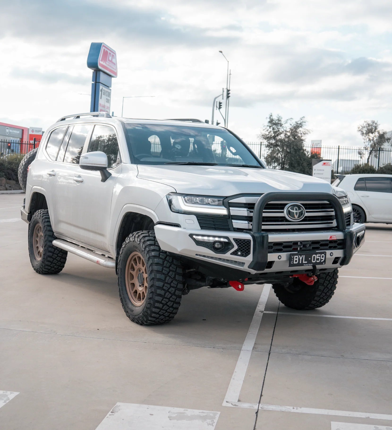 Land Cruiser 300 series 2022-On 808-01 Phoenix Bull Bar Single Stainless Steel Package - SKU MCC-01023-801SSLUP