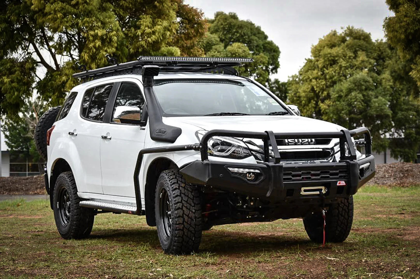 Dmax facelift 2017-2020 808-02 Phoenix Bull Bar A-Frame Package - SKU MCC-08005-802UP