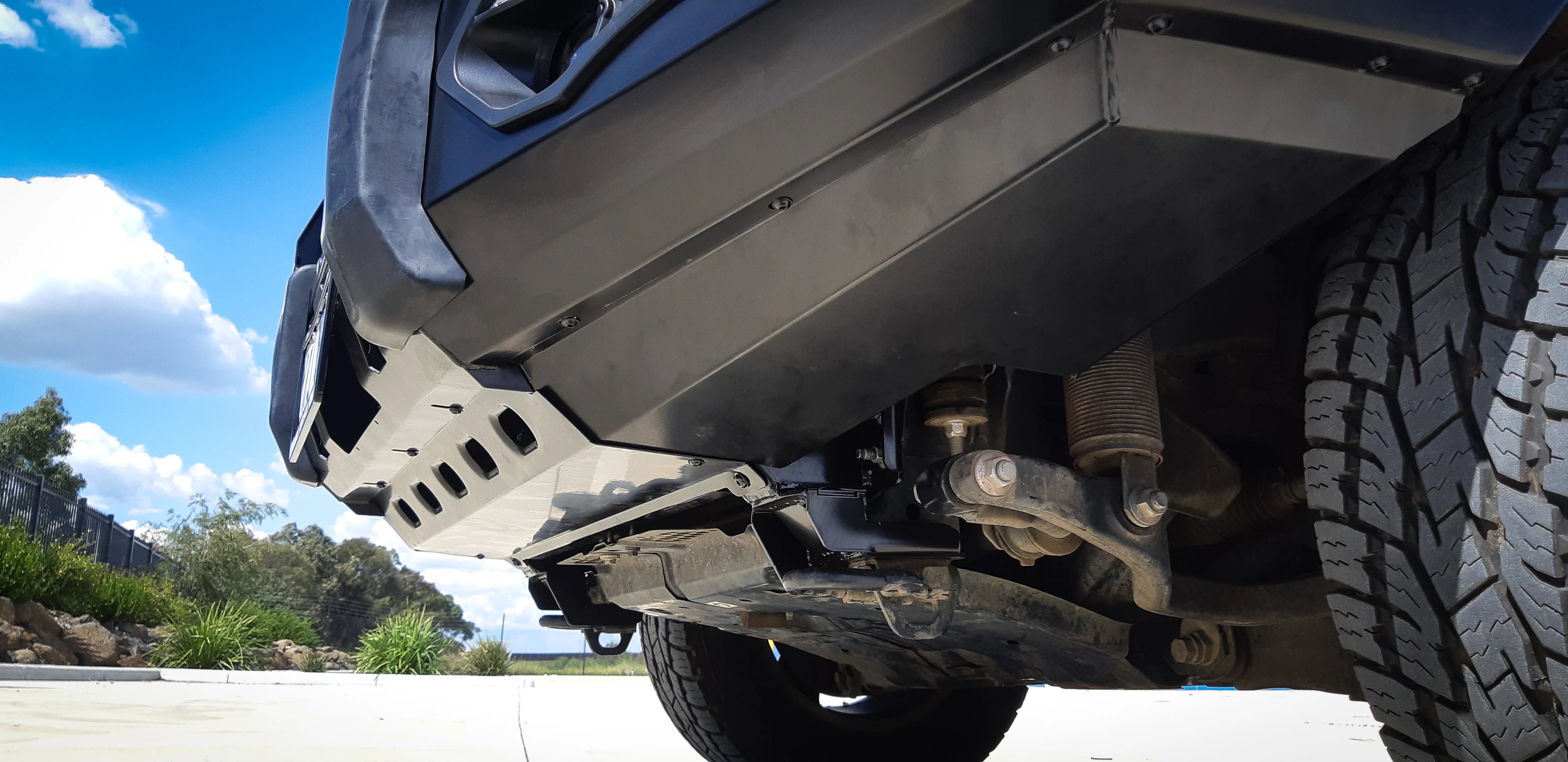 Land Cruiser 200 Series Prefacelift 2007-2015 808-02 Phoenix Bull Bar Black A-Frame Package - SKU MCC-01008-802UP