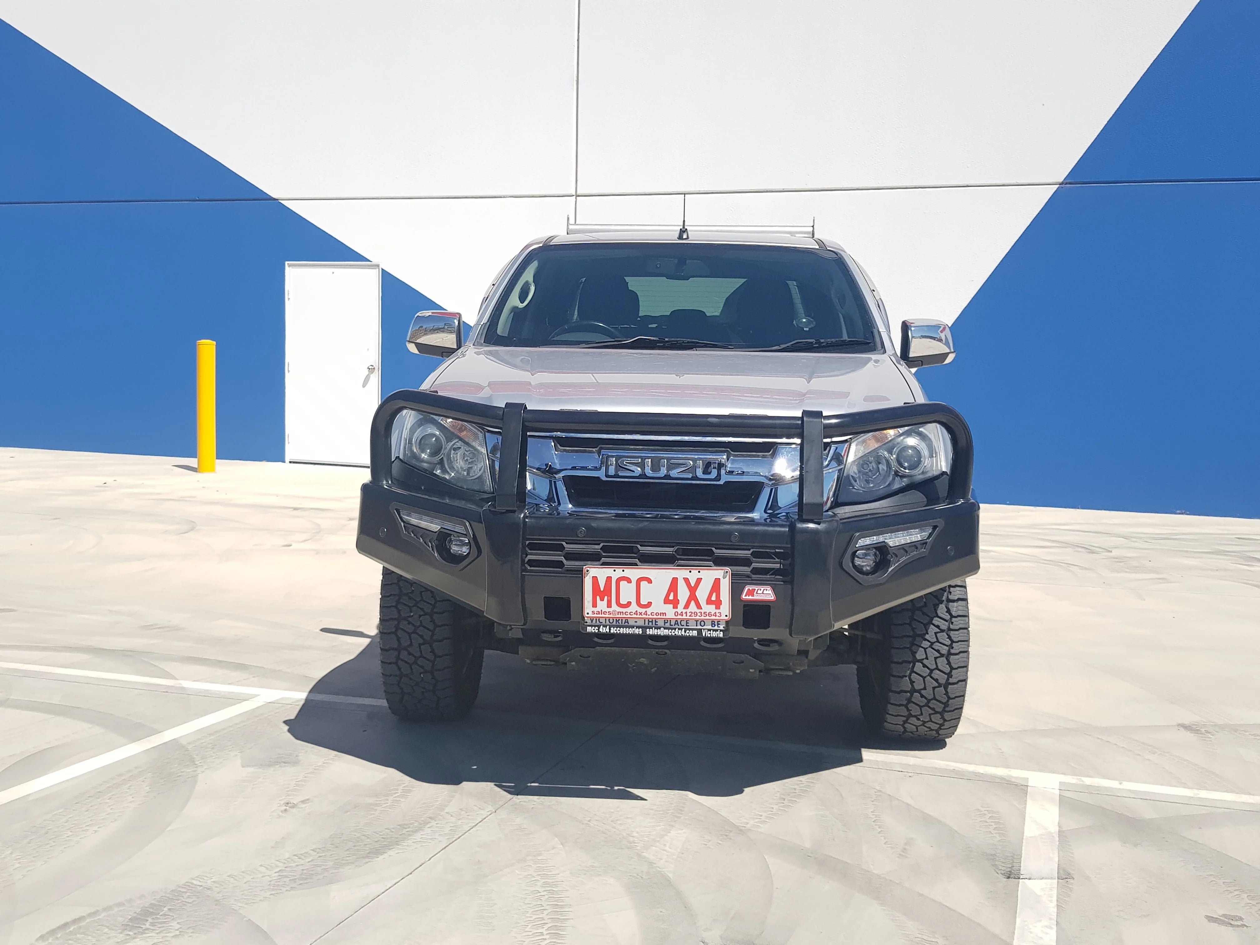 Dmax RT 2012-2016 808-02 Phoenix Bull Bar A-Frame Package - SKU MCC-08002-802UP