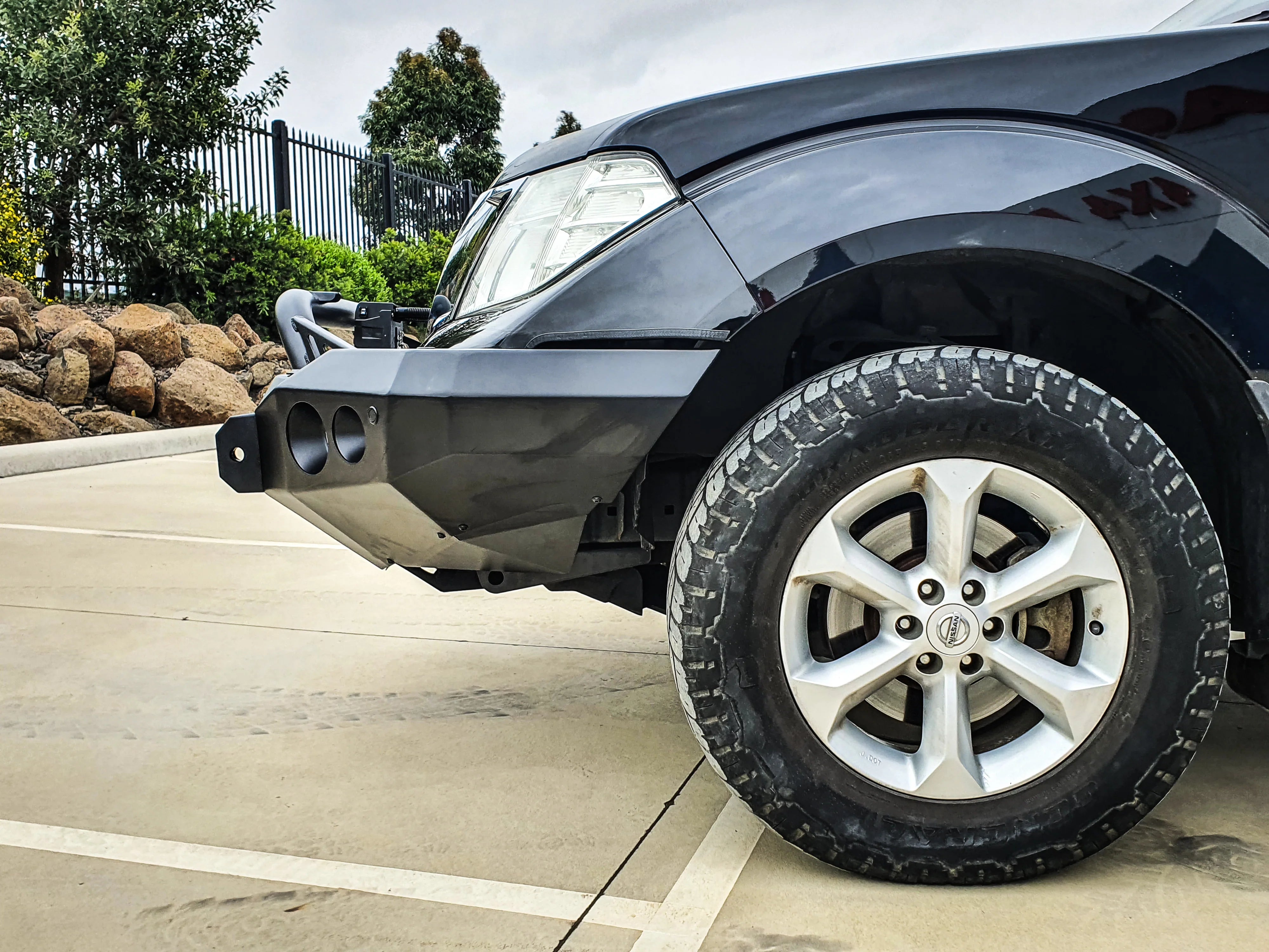 Navara D40 2011-2015 078-01SQL Rocker Bull Bar Single Low Loops Package - SKU MCC-03007-7801SQLUP