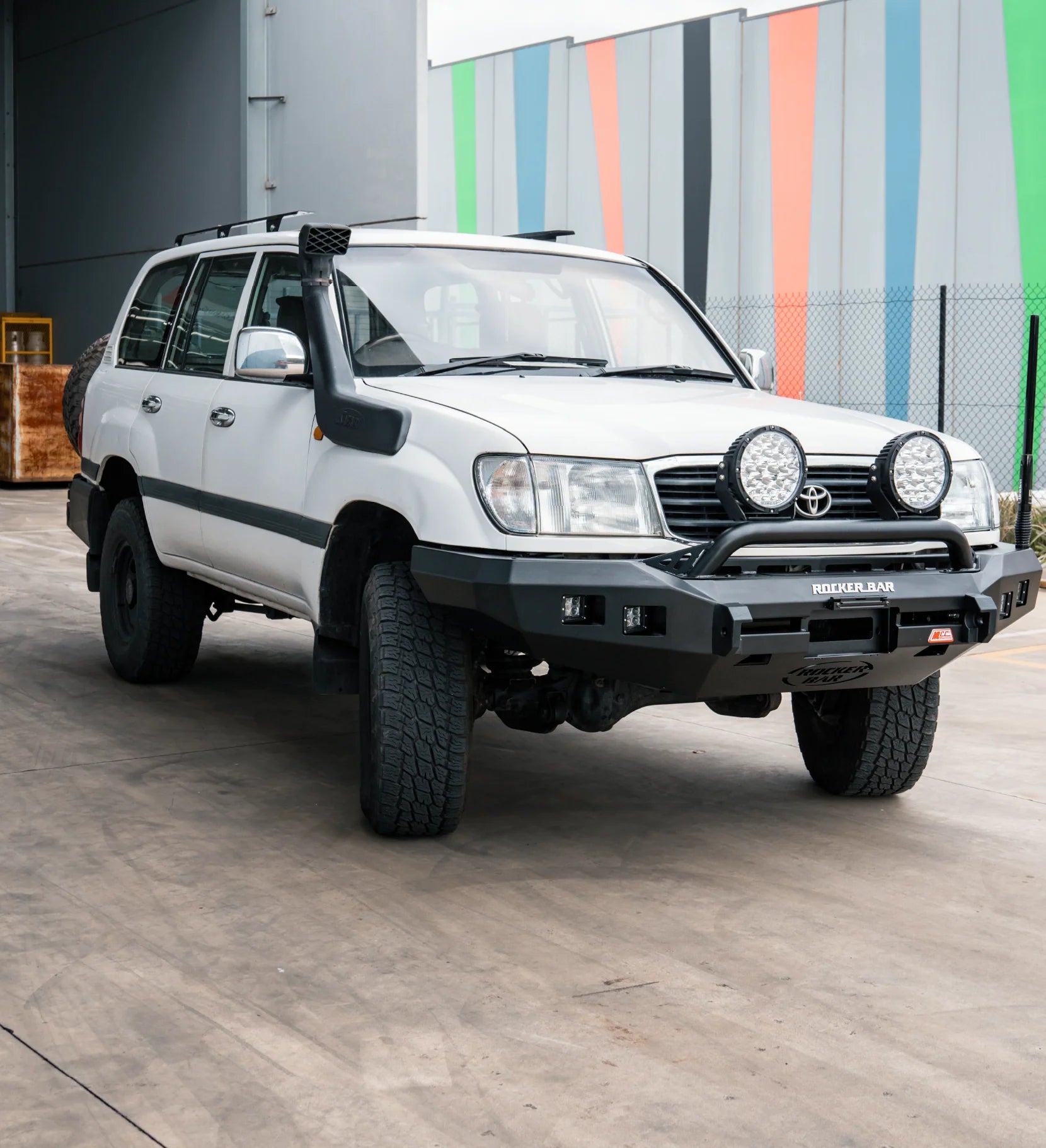 Land Cruiser 100/105 Series 1998-2007 078-01SQL Rocker Bull Bar Single Low Loops Package - SKU MCC-01007-7801SQLUP