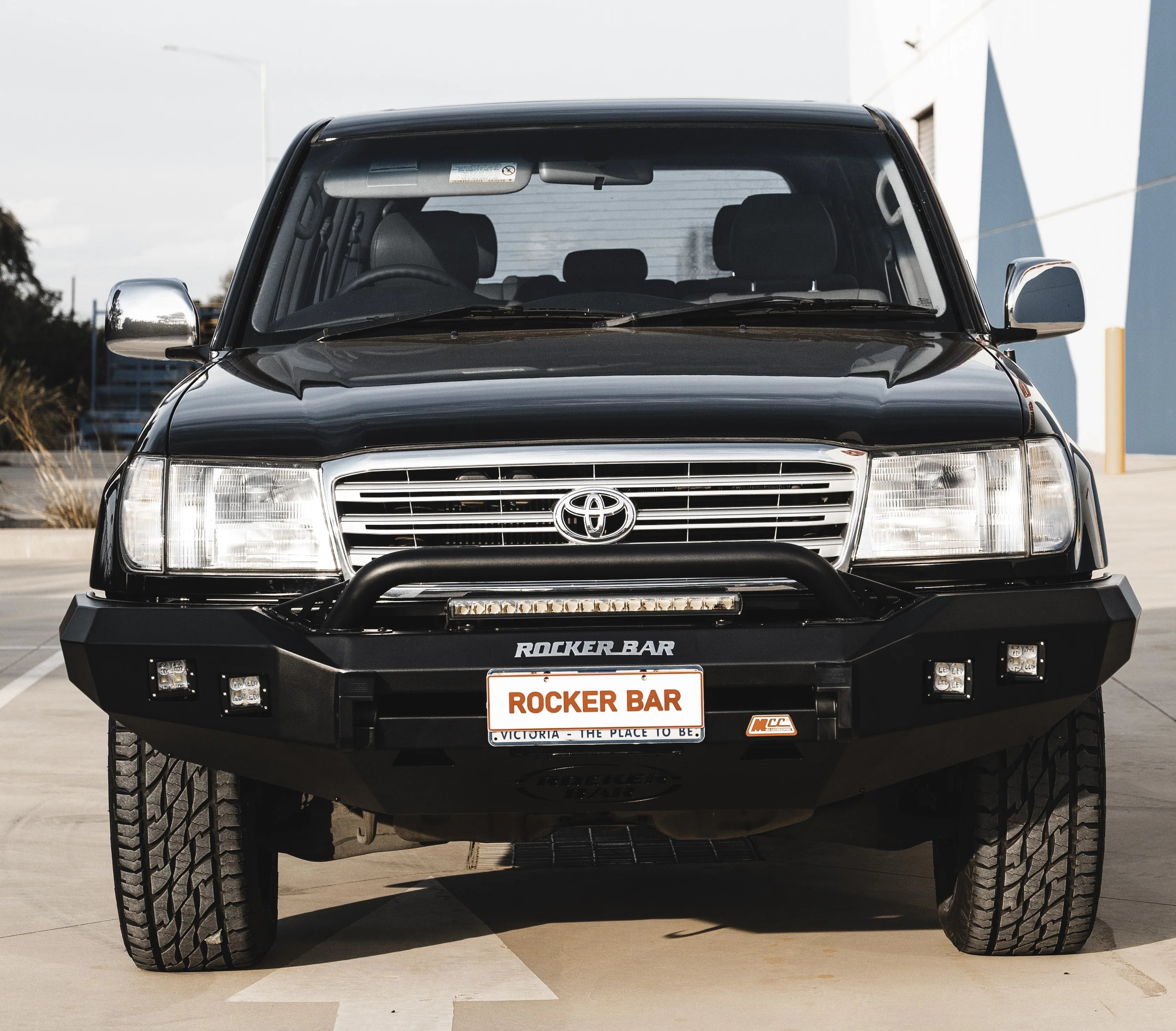 Land Cruiser 100/105 Series 1998-2007 078-01SQL Rocker Bull Bar Single Low Loops Package - SKU MCC-01007-7801SQLUP
