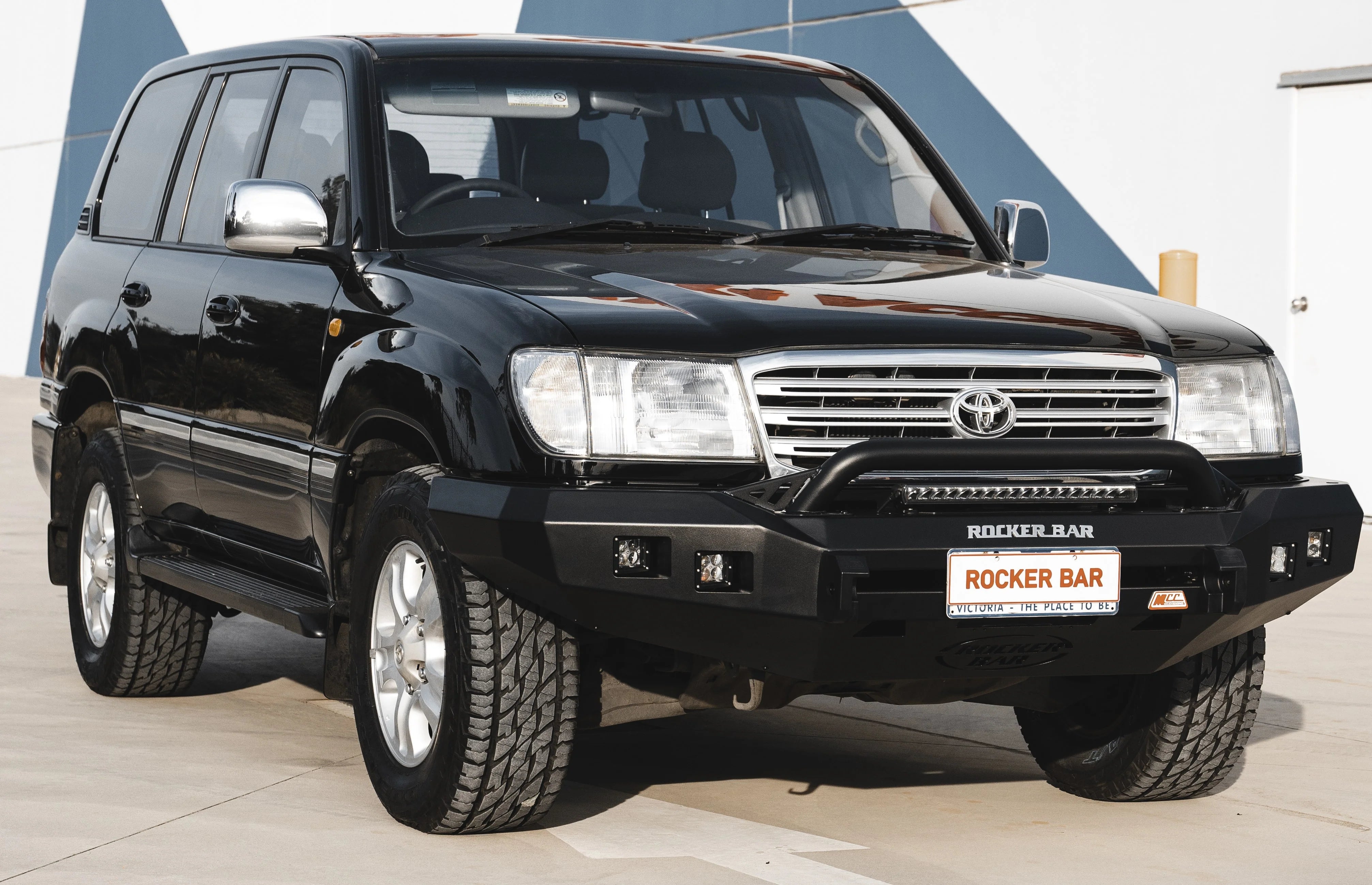 Land Cruiser 100/105 Series 1998-2007 078-01SQL Rocker Bull Bar Single Low Loops Package - SKU MCC-01007-7801SQLUP