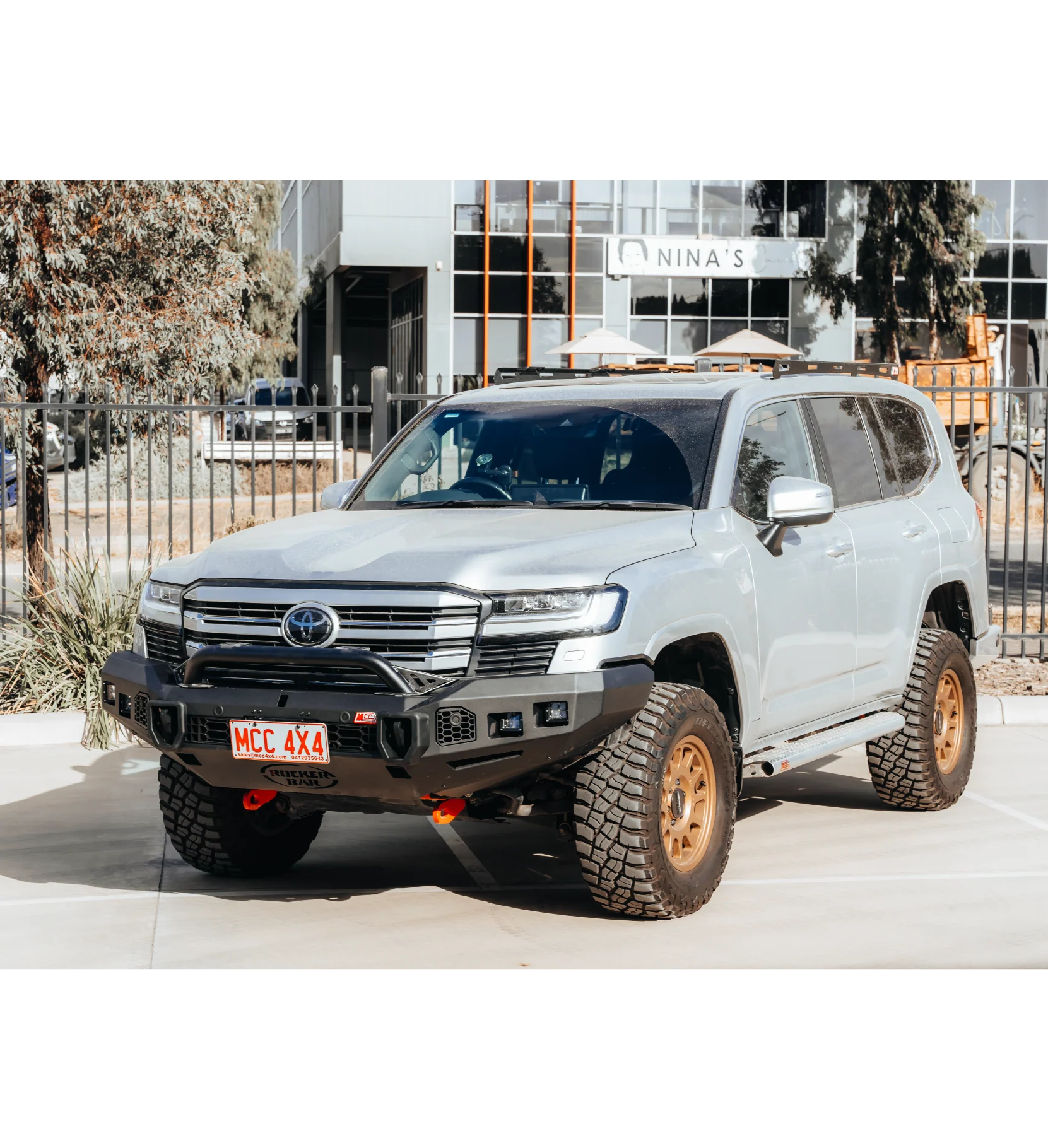 Land Cruiser 300 series 2022-On 078-01SQL Rocker Bull Bar Single Low Loop Package - SKU MCC-01023-7801SQLUP