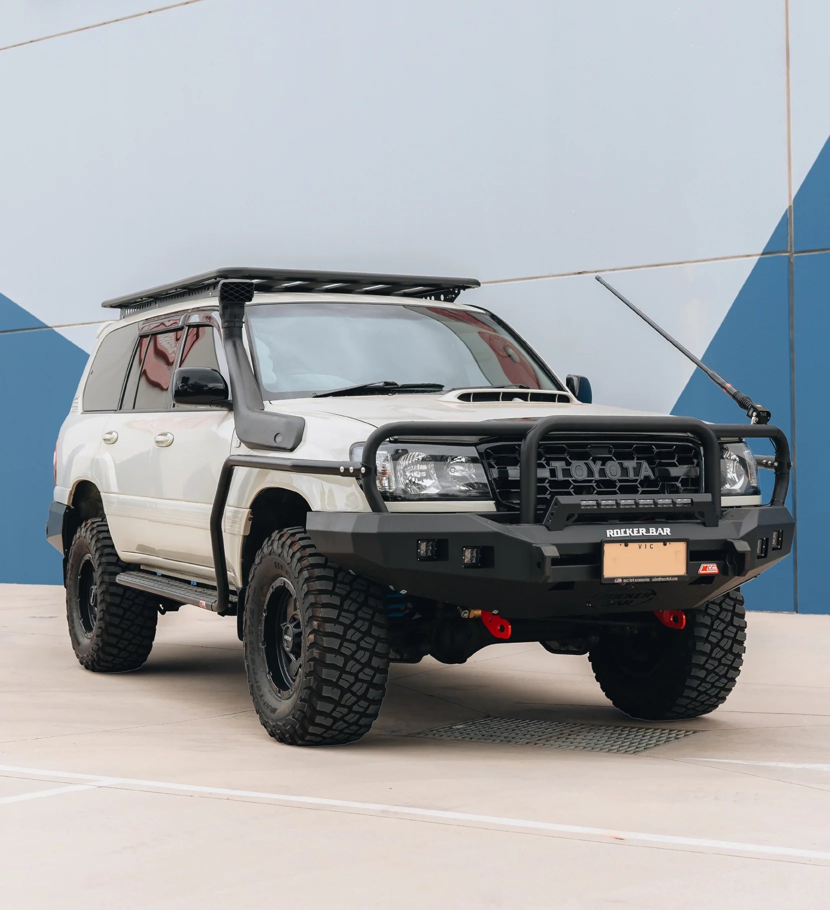 Land Cruiser 100/105 Series 1998-2007 078-02SQ Rocker Bull Bar Triple Loops Package - SKU MCC-01007-7802SQUP