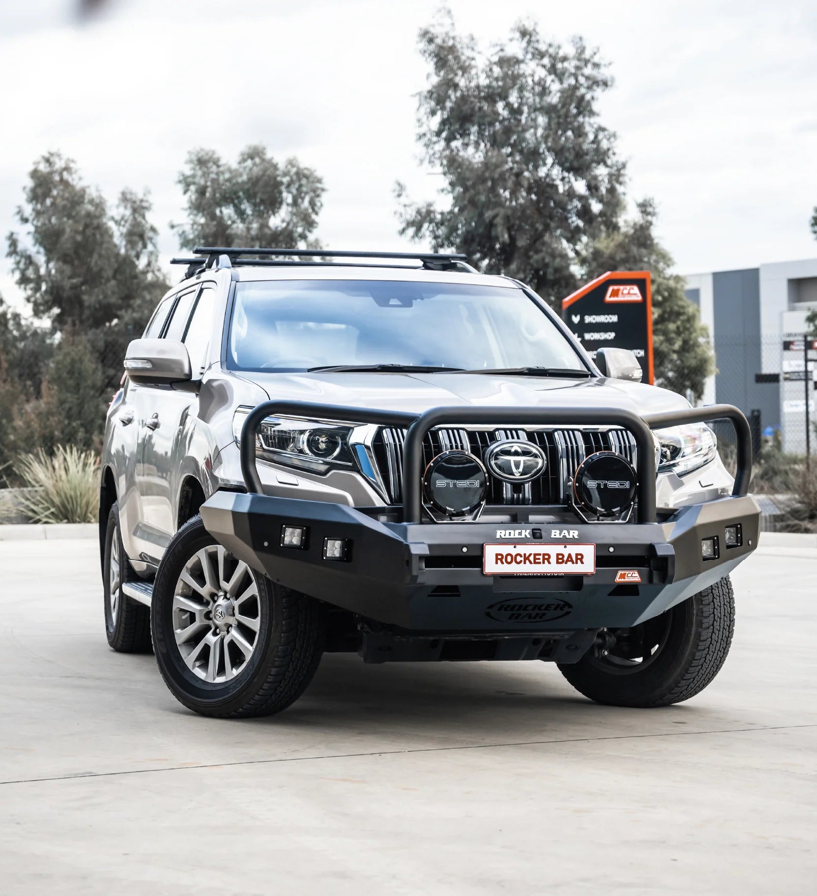 Prado 150 facelift 2017-Current 078-02SQ Rocker Bull Bar Triple Loops Package - SKU MCC-01020-7802SQUP