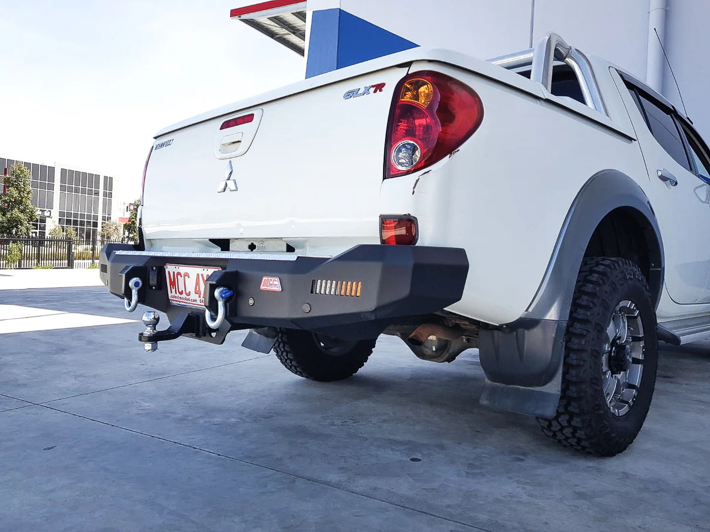Triton ML,MN 2006-2015 022-01 Rocker Rear Bar Package - SKU MCC-02002-201