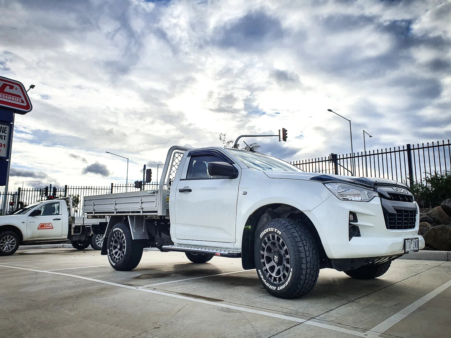 Dmax RG/BT50 TF 2020-On 030-09BS Black Side Step Package - SKU MCC-08007-309BS