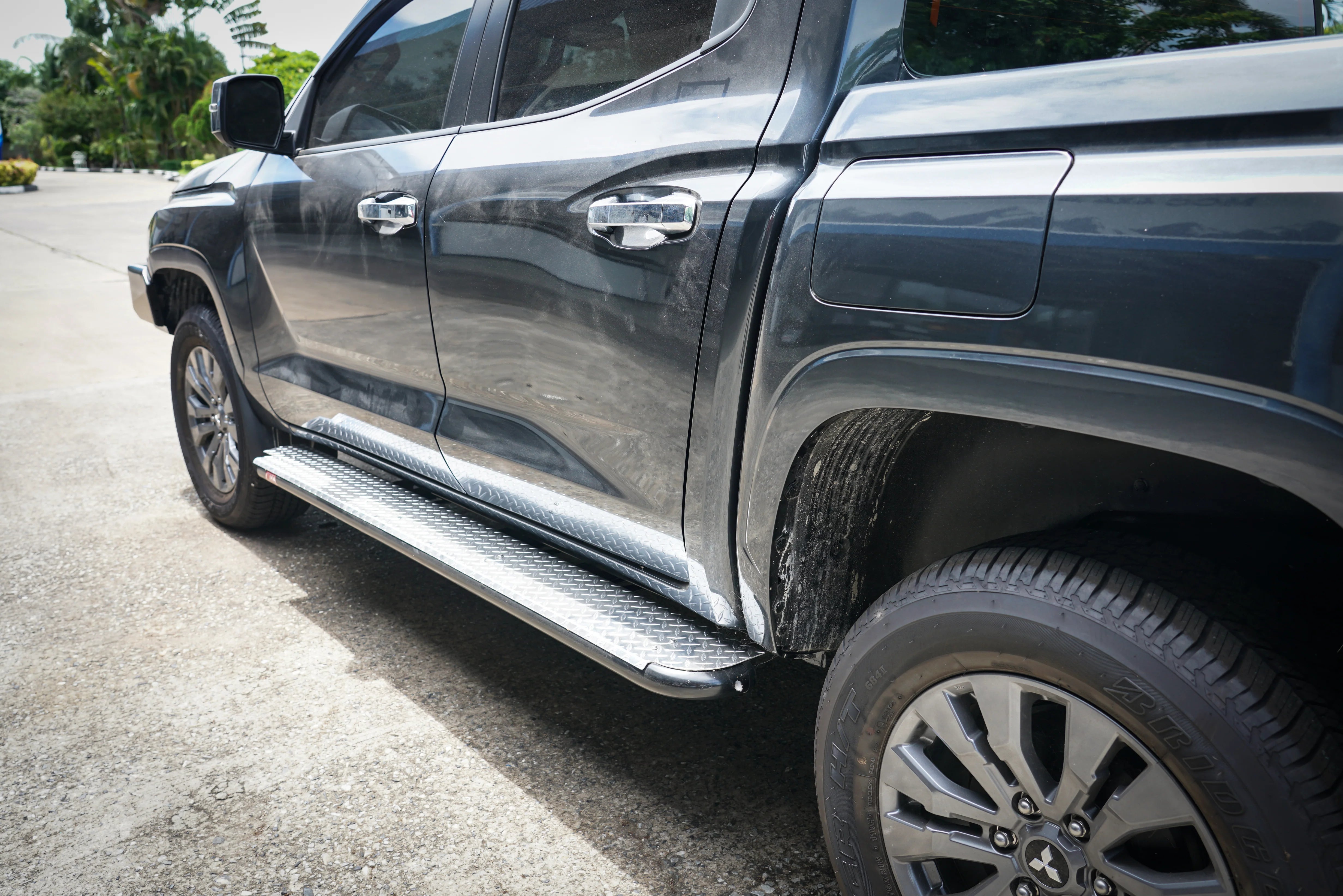 Triton MV 2024-On 030-09BS Black Side Step Package - SKU MCC-02013-309BS